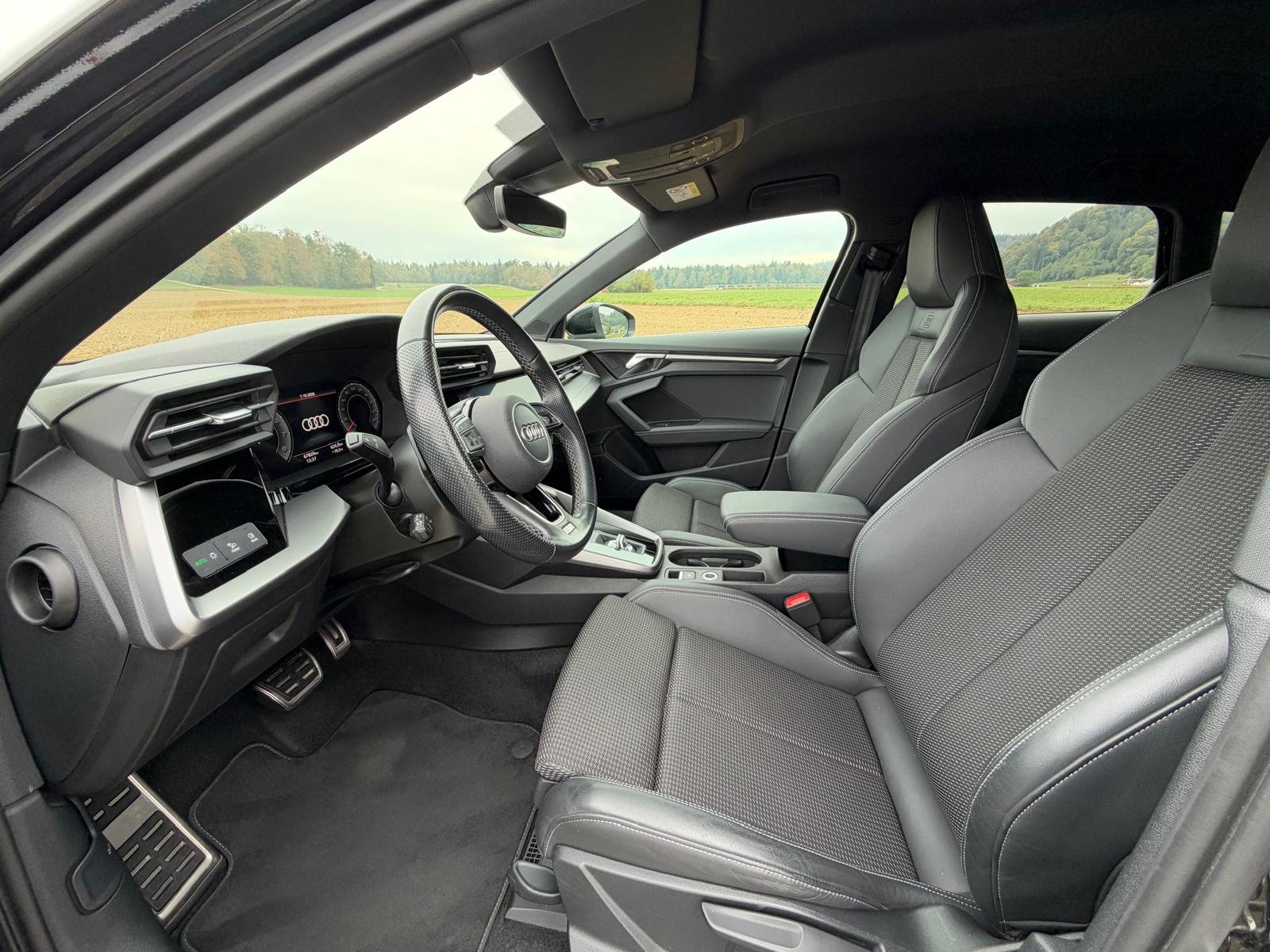 AUDI A3 1.5 35 TFSI S Line Attraction S-Tronic-image-4