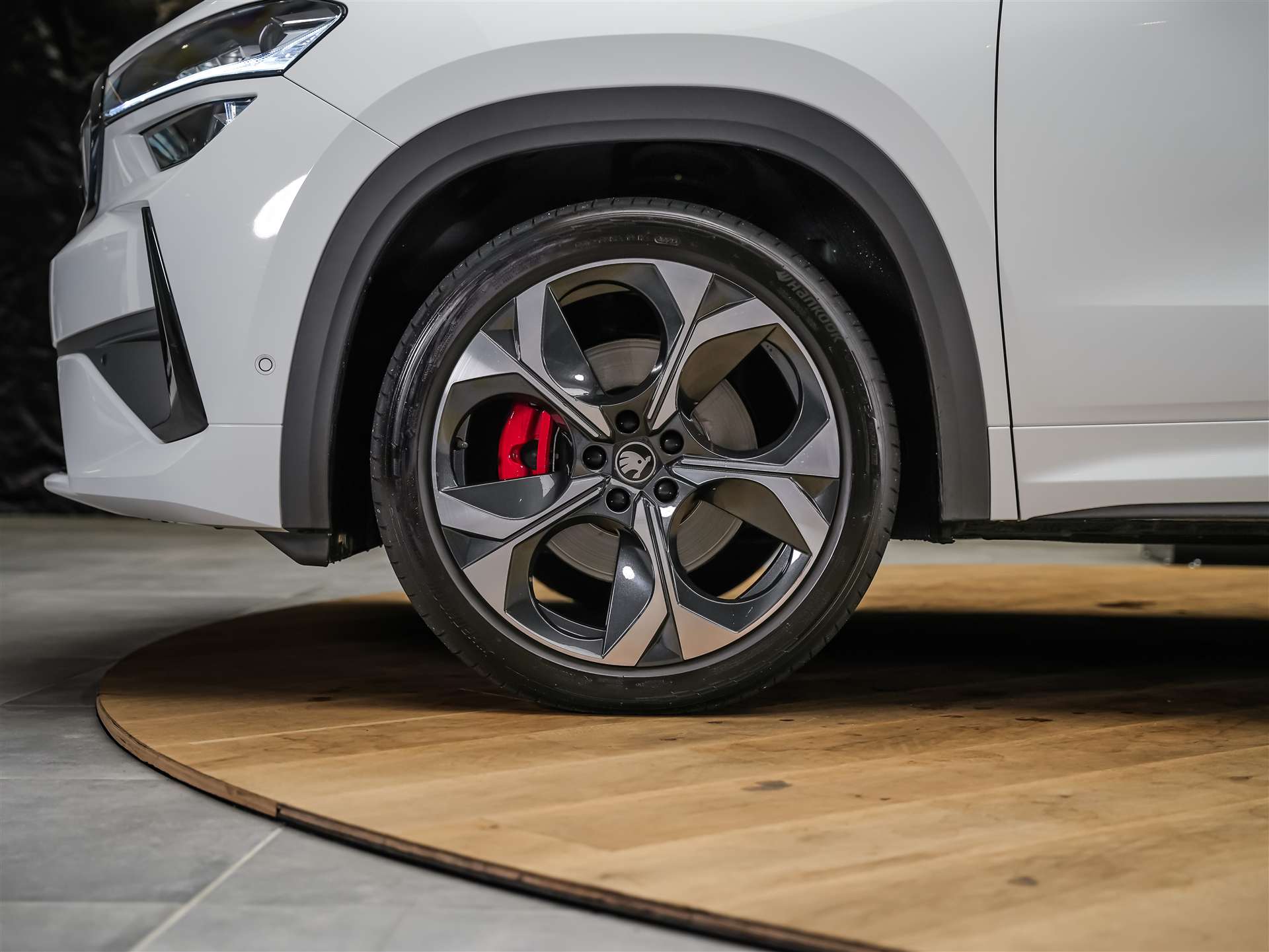 SKODA Kodiaq 2.0 TSI RS 4x4 *Head Up*Panorama*Standheizung*-image-19
