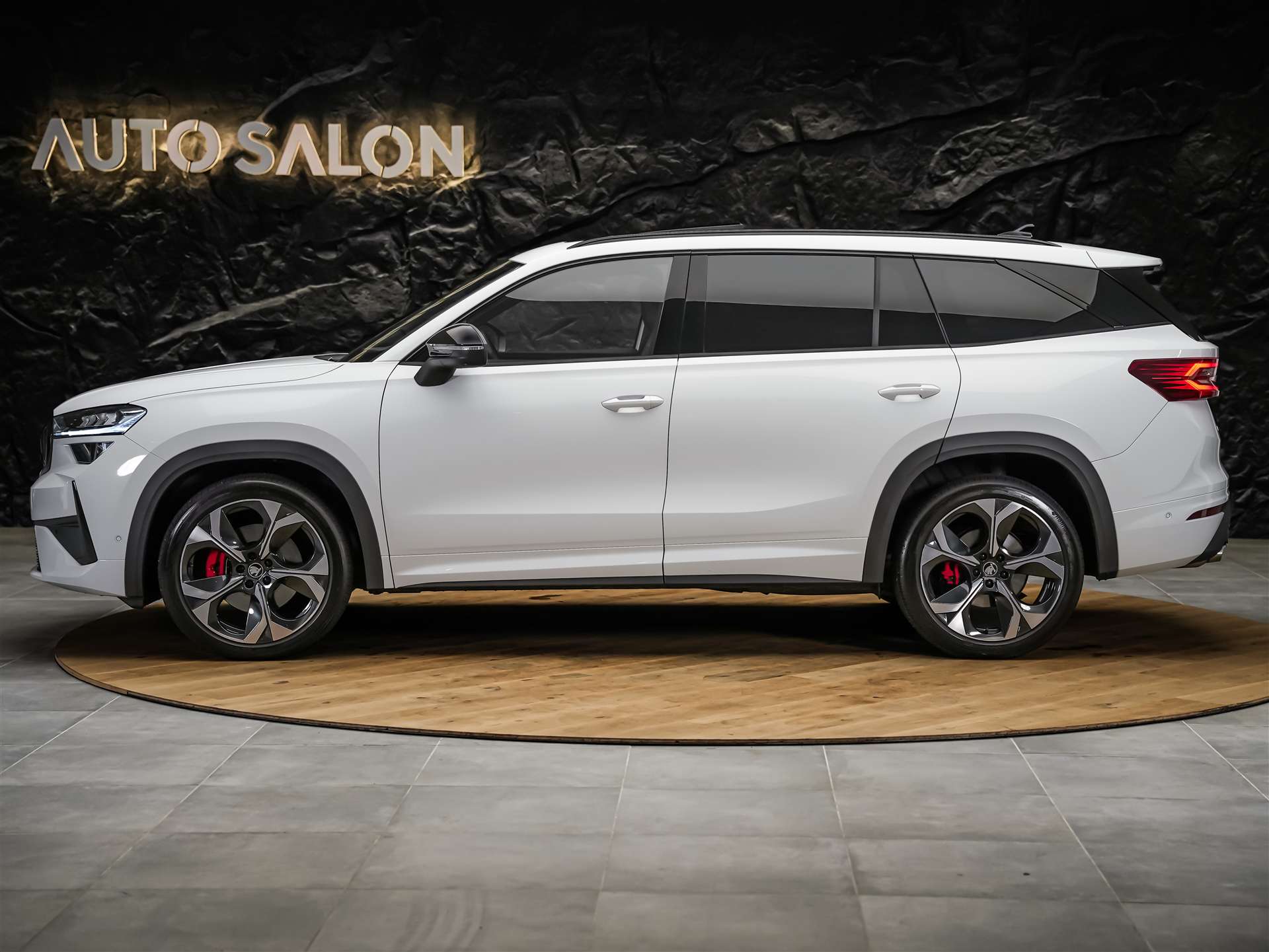 SKODA Kodiaq 2.0 TSI RS 4x4 *Head Up*Panorama*Standheizung*-image-2