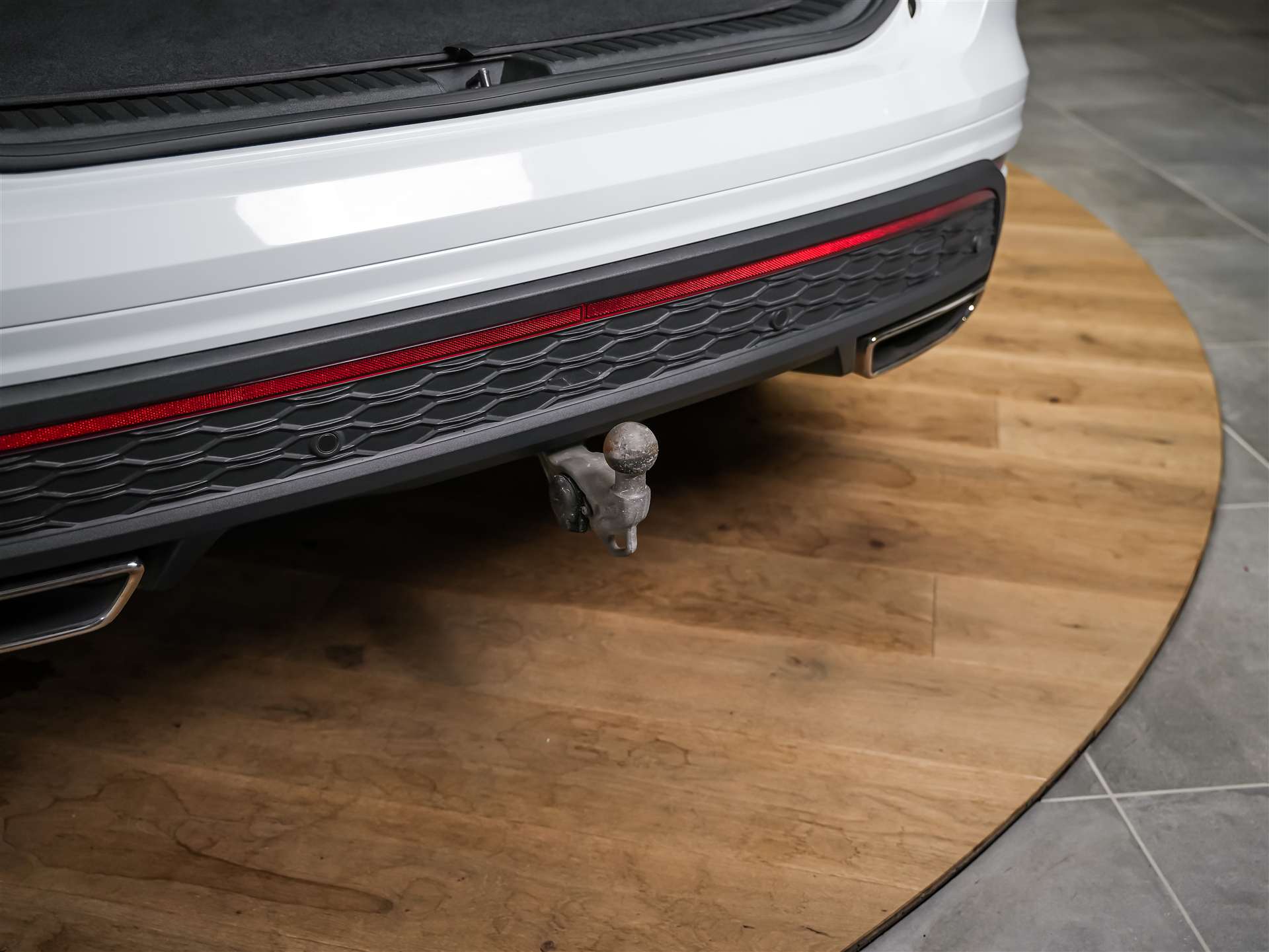 SKODA Kodiaq 2.0 TSI RS 4x4 *Head Up*Panorama*Standheizung*-image-45