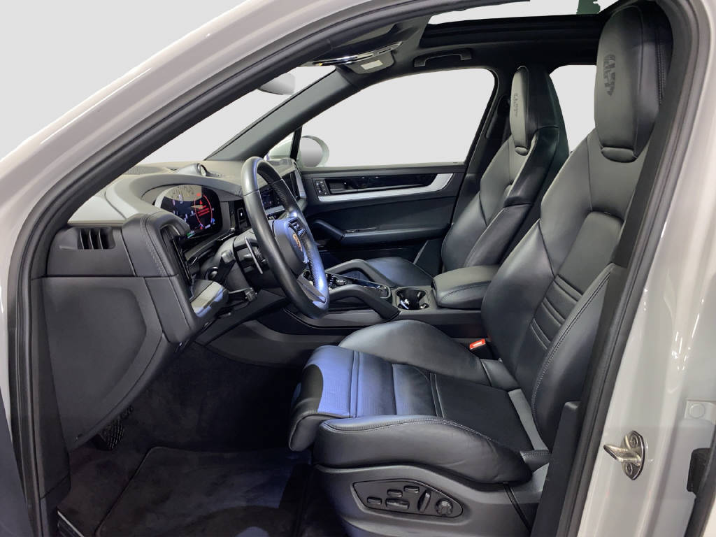 PORSCHE Cayenne 3.0 V6 E-Hybrid-image-5