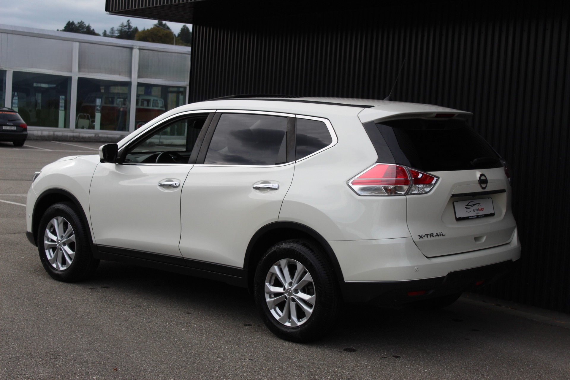 NISSAN X-Trail 2.0 dCi acenta Xtronic CVT ALL-MODE 4x4 7 Plätzer-image-4