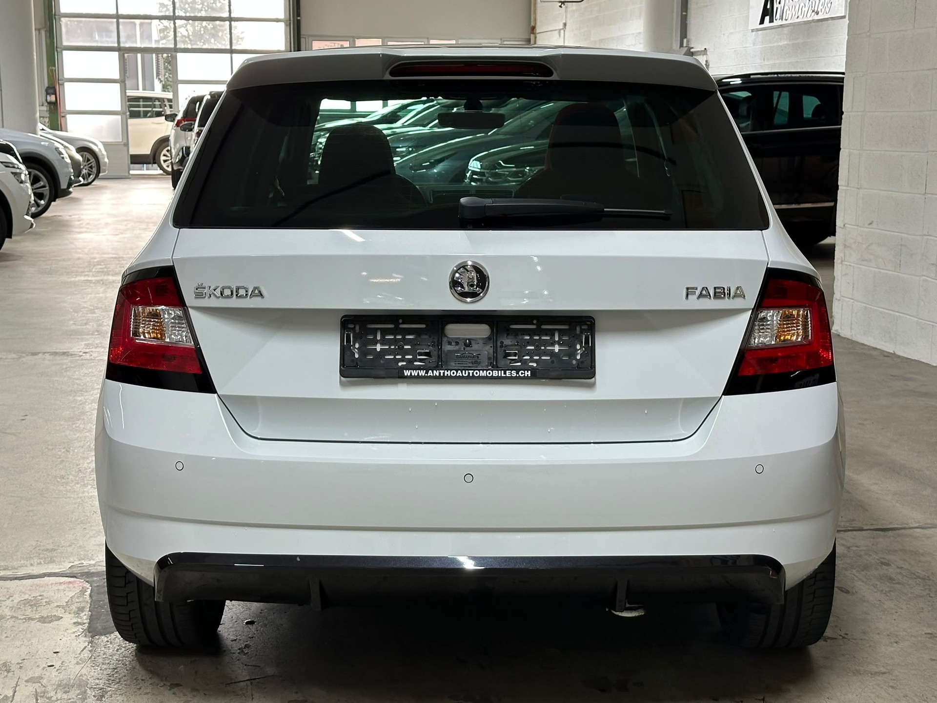 SKODA Fabia 1.2 TSI Monte Carlo-image-4