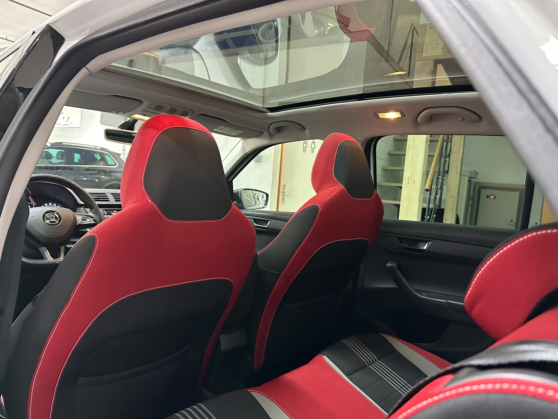 SKODA Fabia 1.2 TSI Monte Carlo-image-9