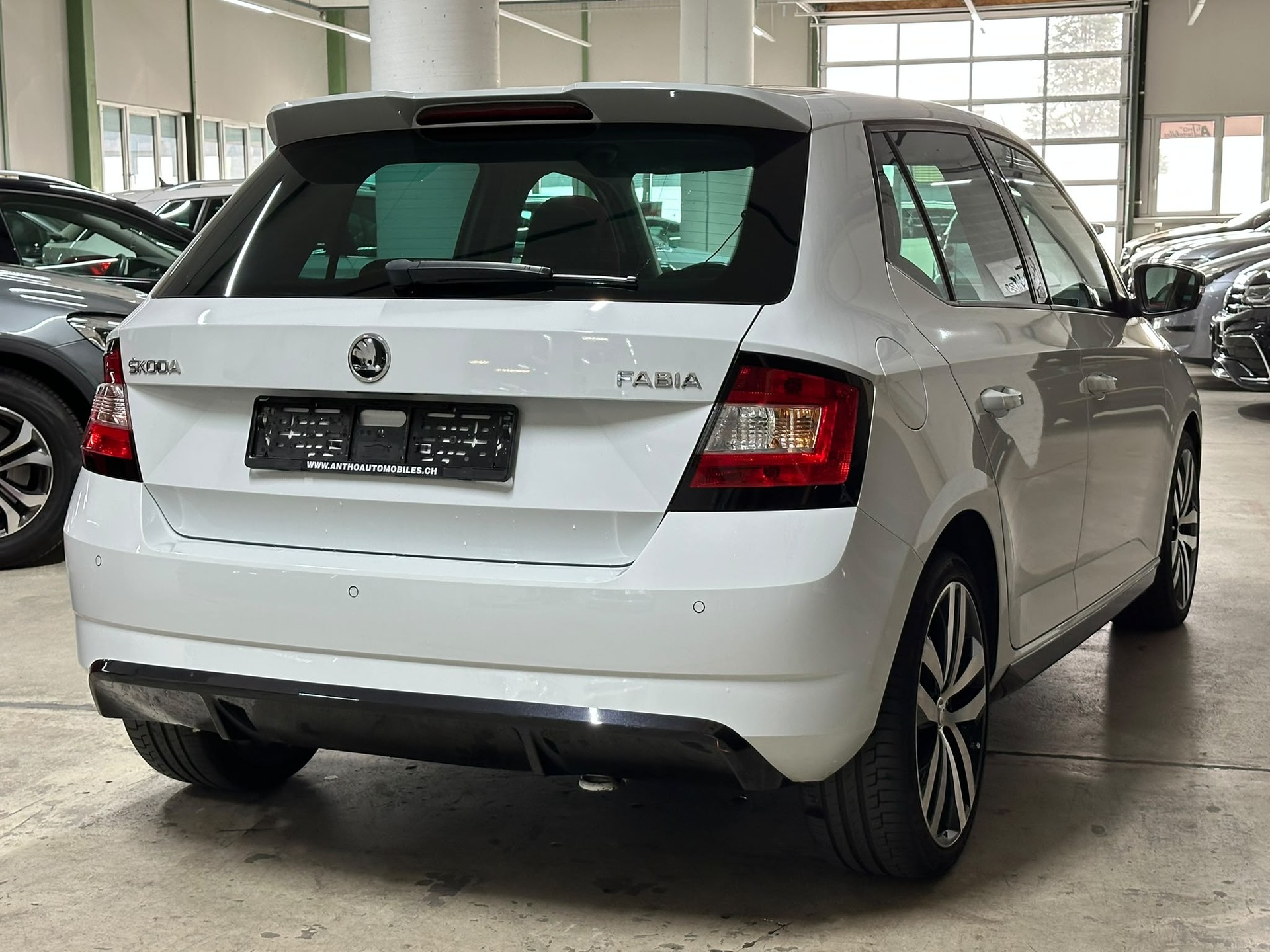 SKODA Fabia 1.2 TSI Monte Carlo-image-5