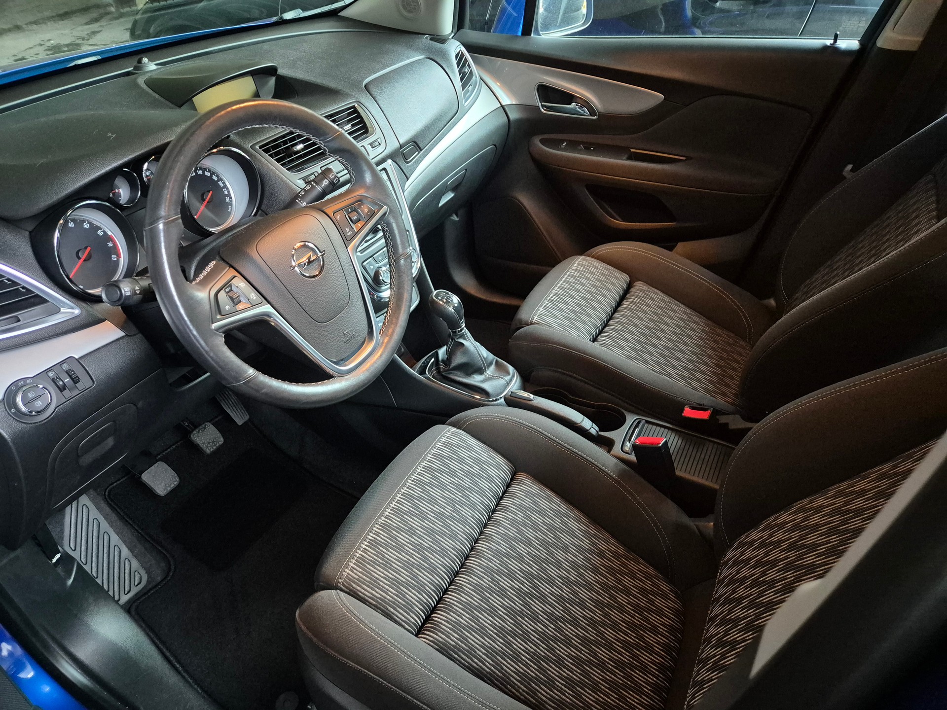 OPEL Mokka 1.4i 16V Turbo Cosmo 4WD-image-5