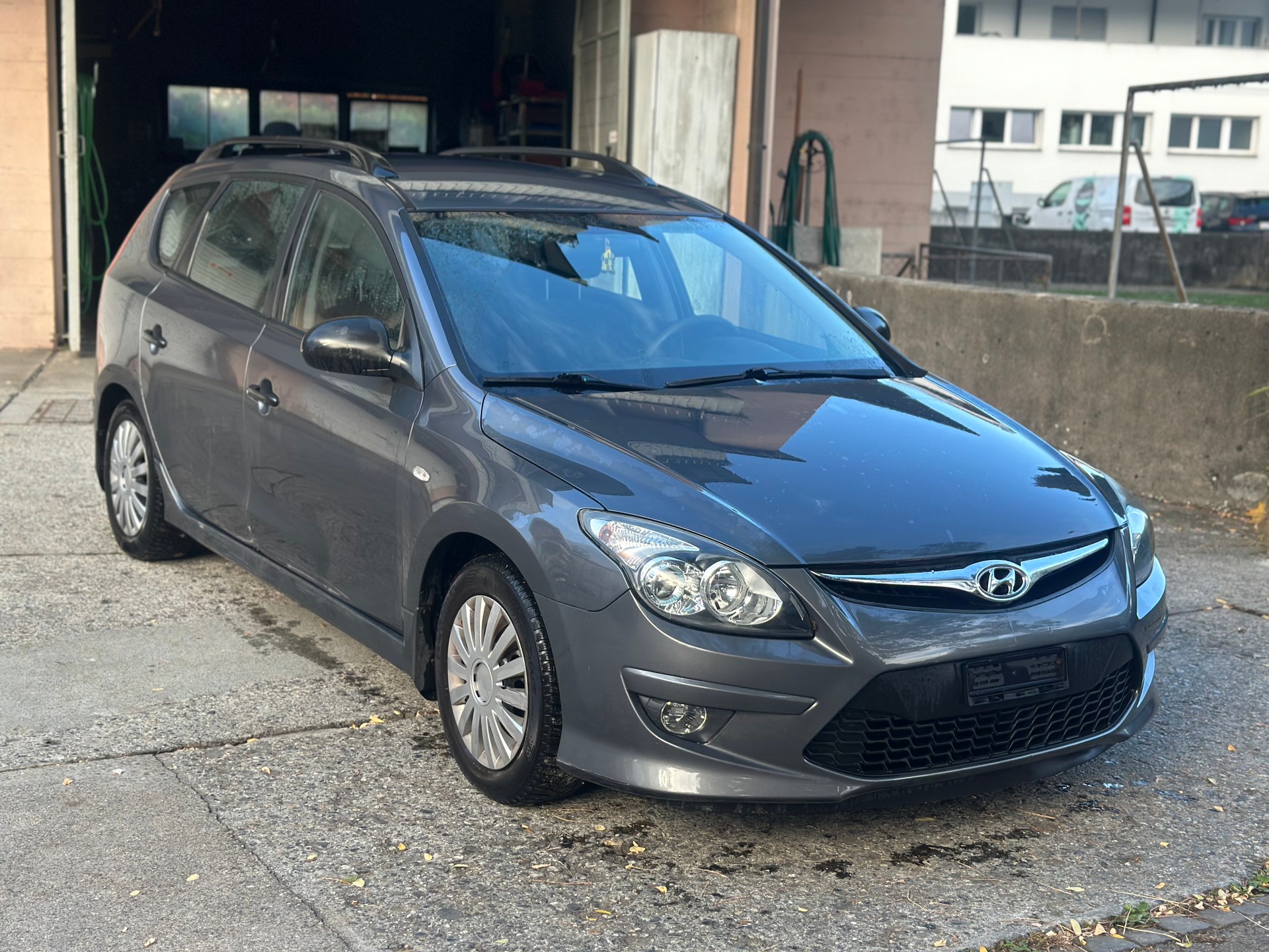 HYUNDAI i30 Wagon 1.4 Comfort-image-1