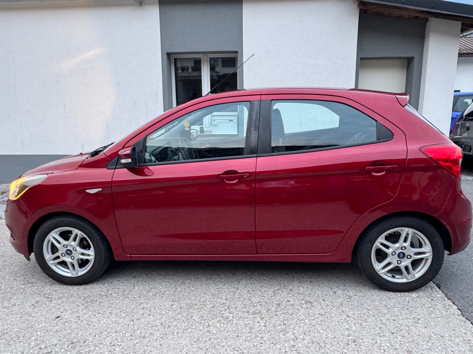FORD KA+ 1.2 Ti-VCT Cool&Sound-image-6
