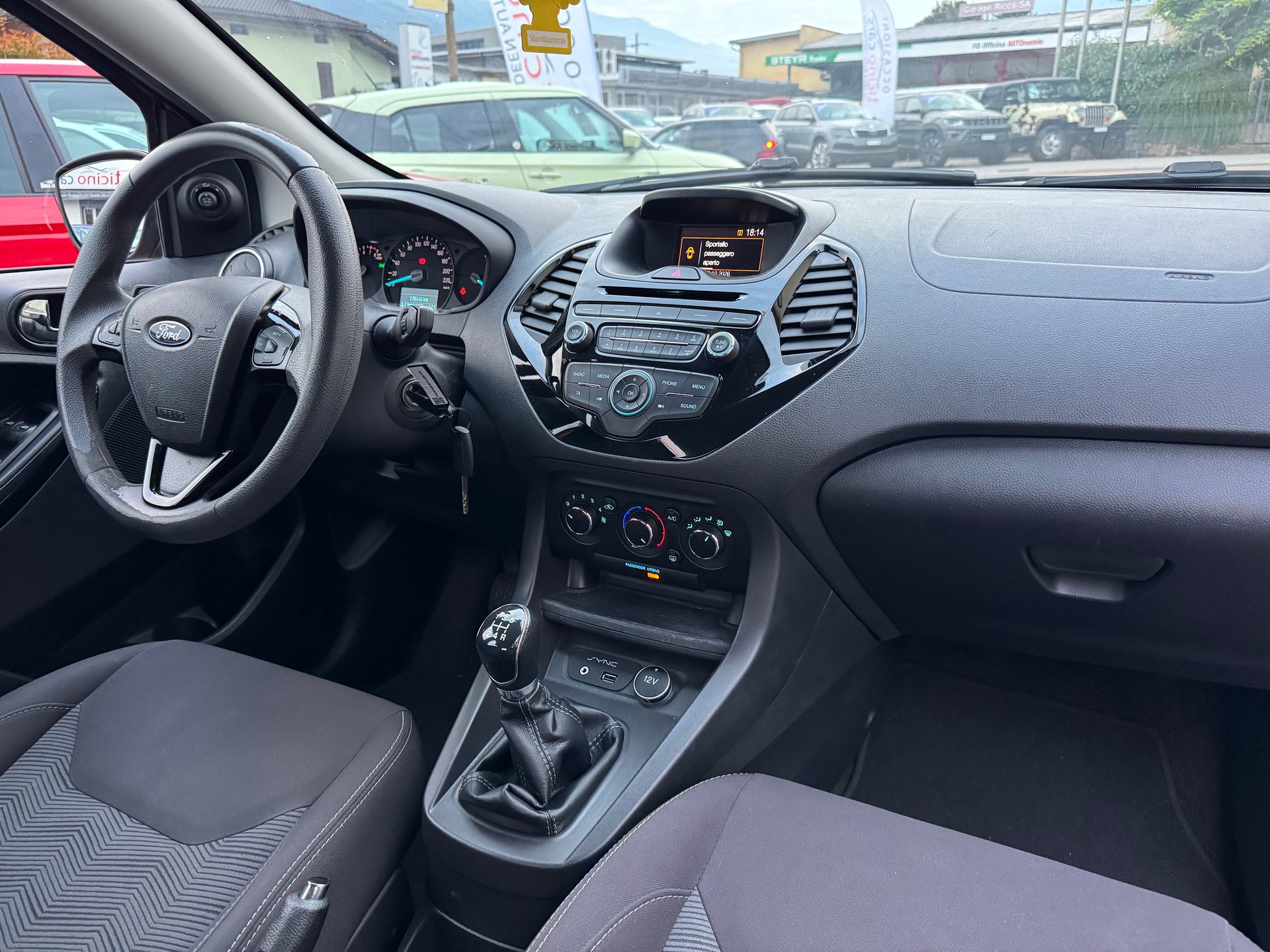 FORD KA+ 1.2 Ti-VCT Cool&Sound-image-9