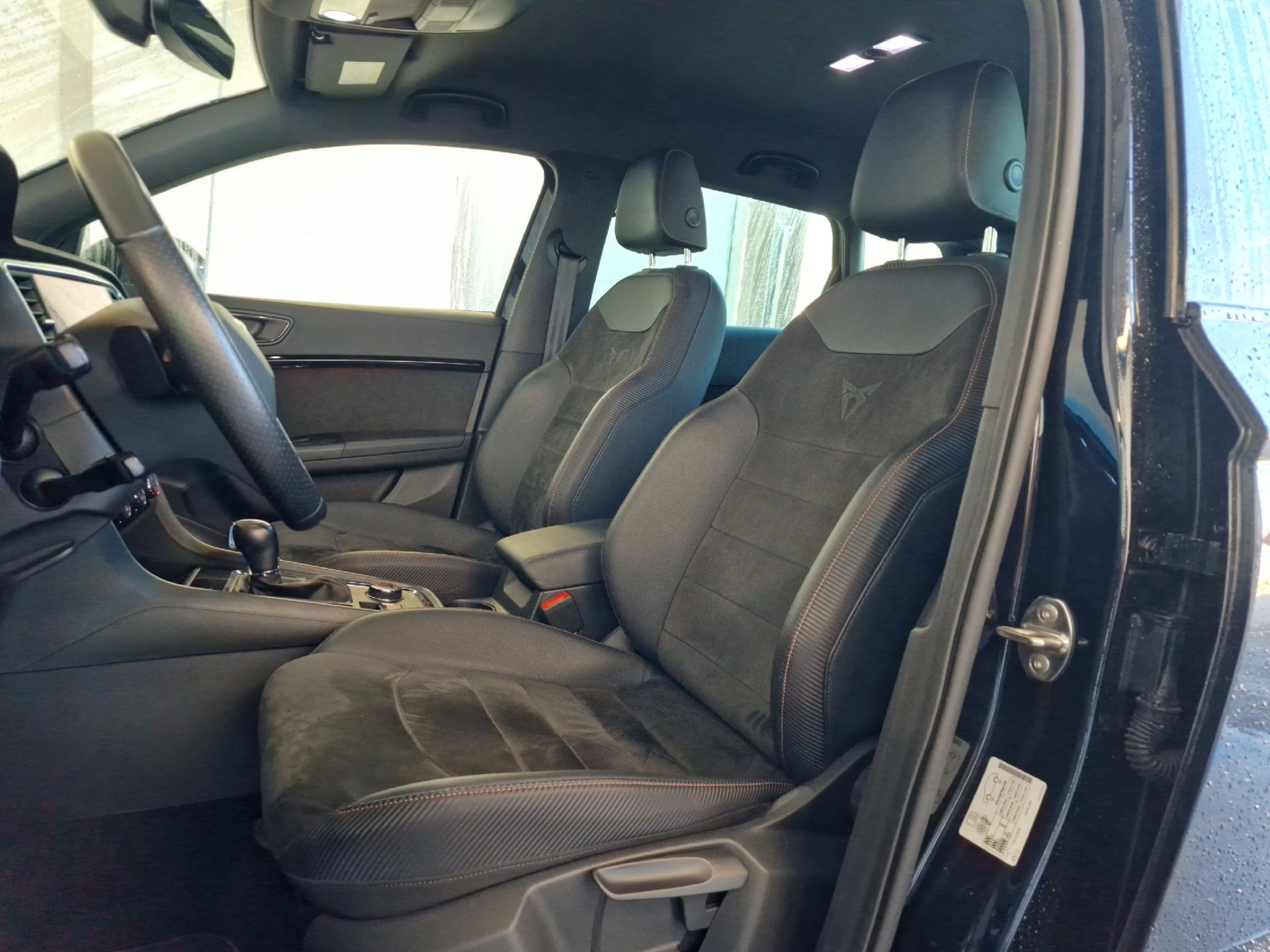 CUPRA Ateca 2.0TSI 4Drive DSG 8xBereift 24Mt Gara-image-7