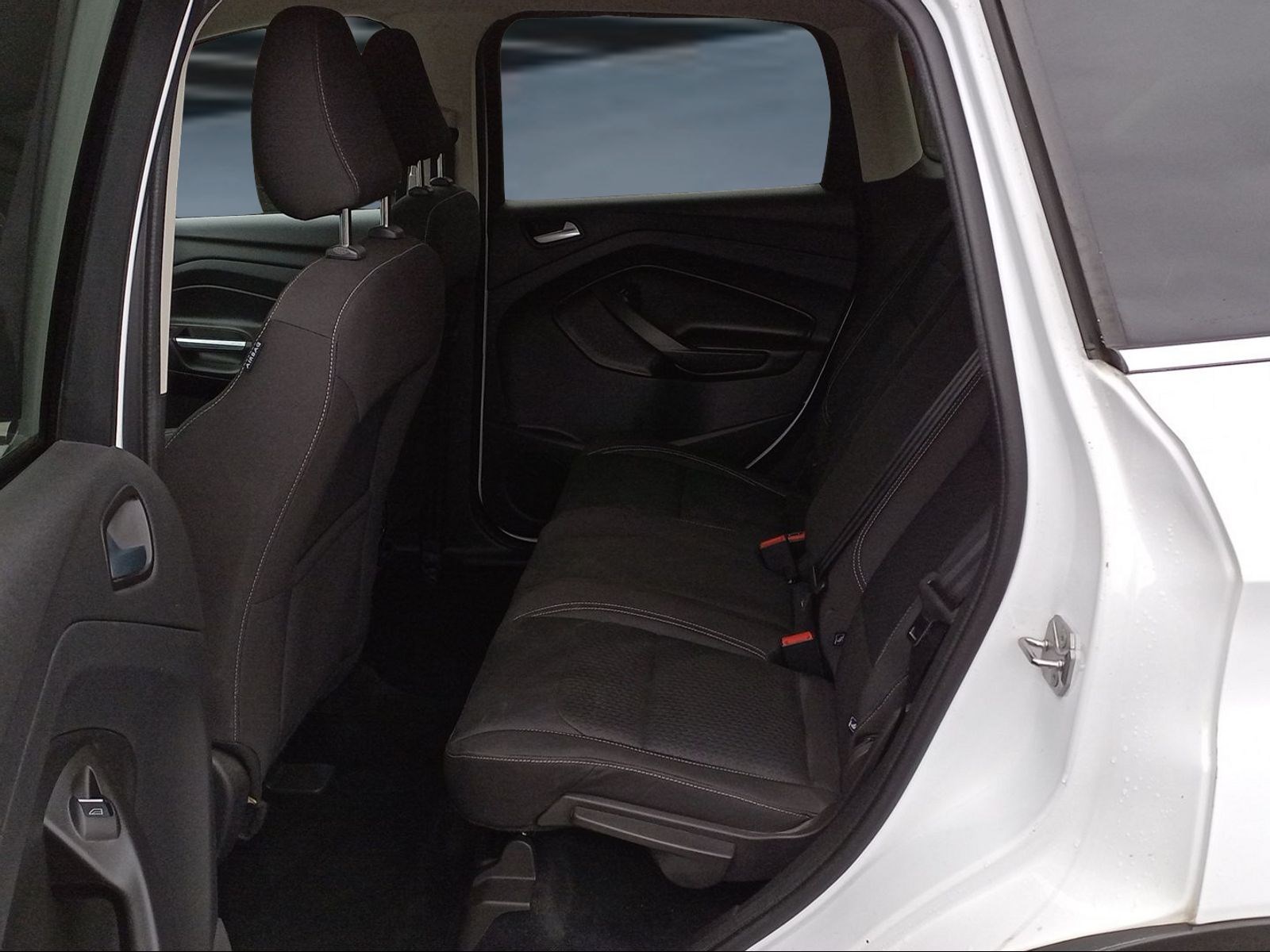 FORD Kuga 2.0 TDCi Titanium 4WD PowerShift-image-13