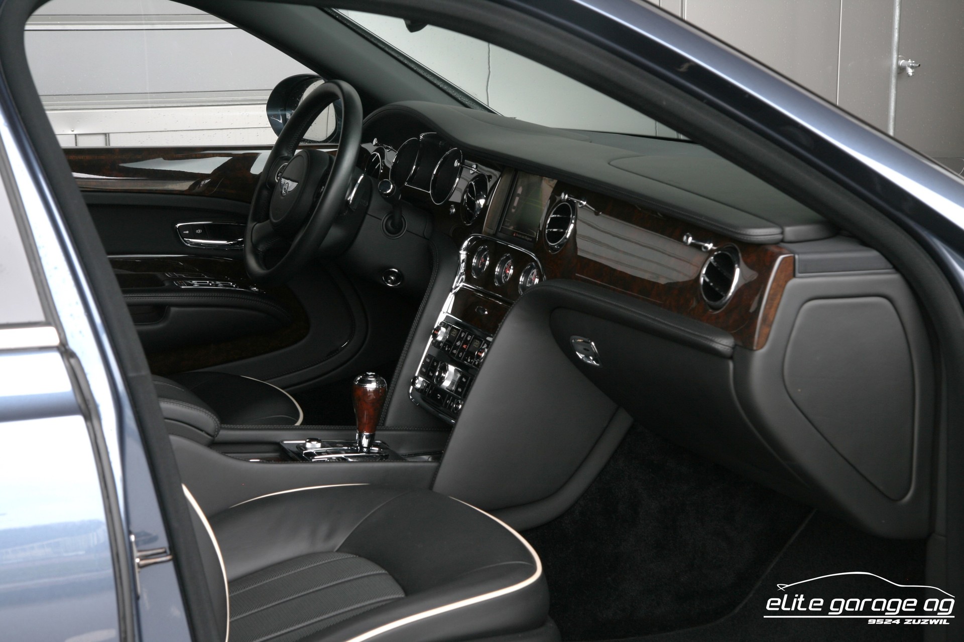 BENTLEY Mulsanne-image-13