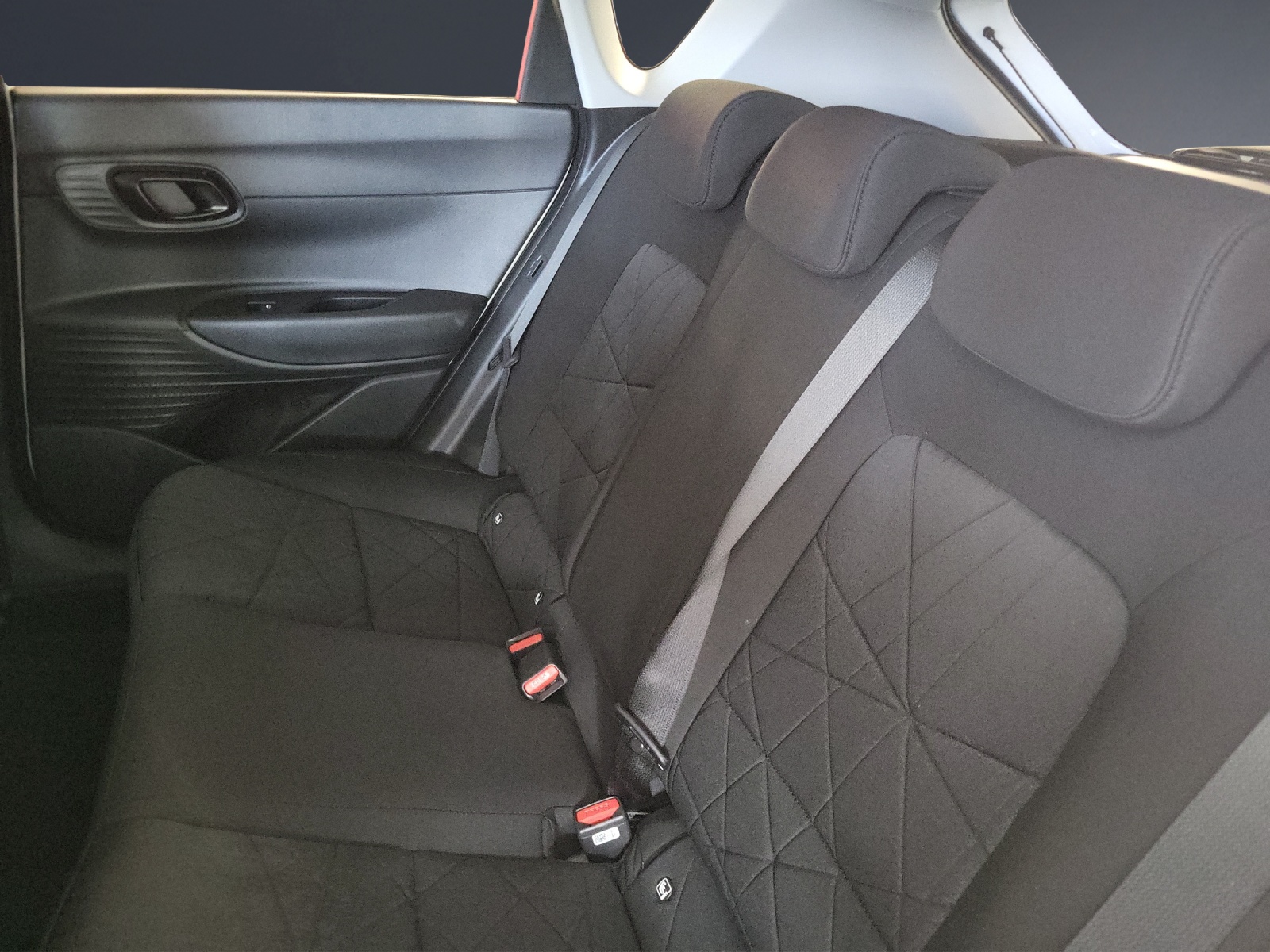 HYUNDAI Bayon 1.0 T-GDI DCT7 120 48V Amplia-image-6