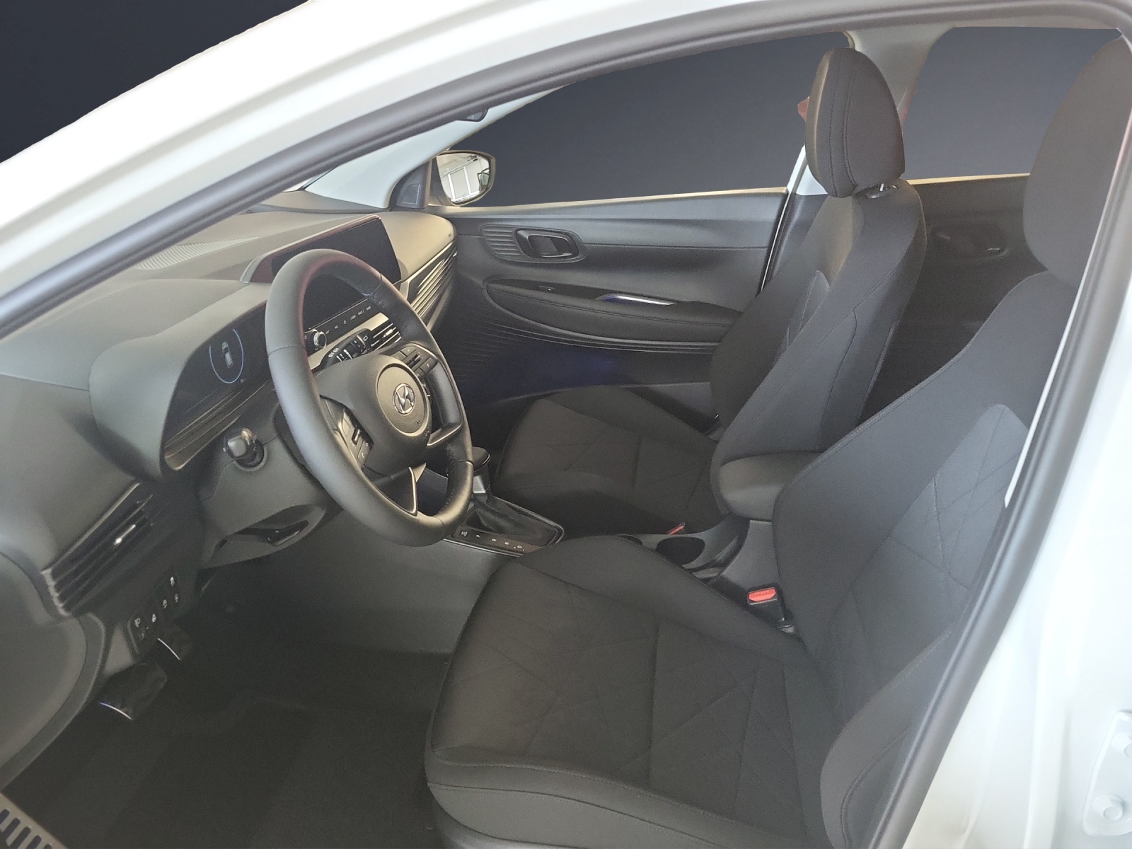 HYUNDAI Bayon 1.0 T-GDI DCT7 120 48V Amplia-image-5