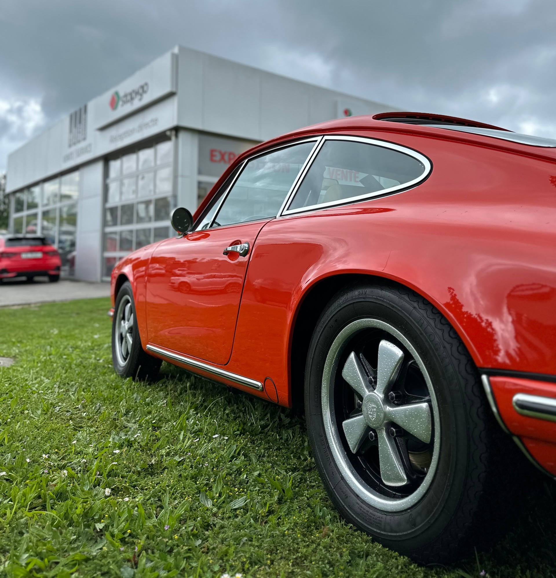 PORSCHE 911-image-5