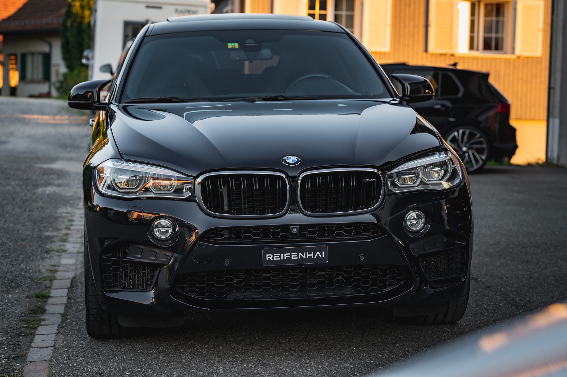 BMW X6M Steptronic-image-1