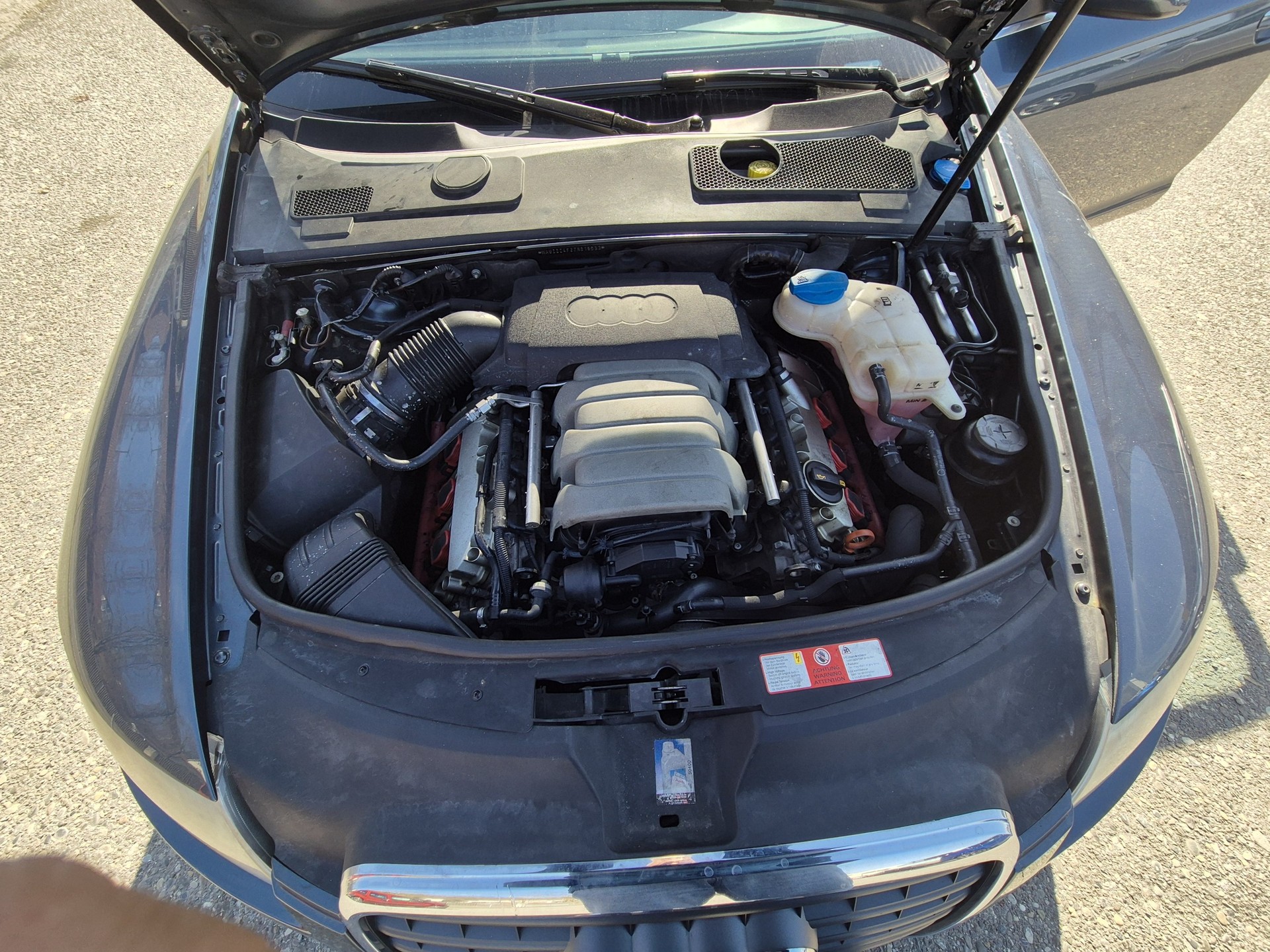 AUDI A6 2.4 V6-image-11