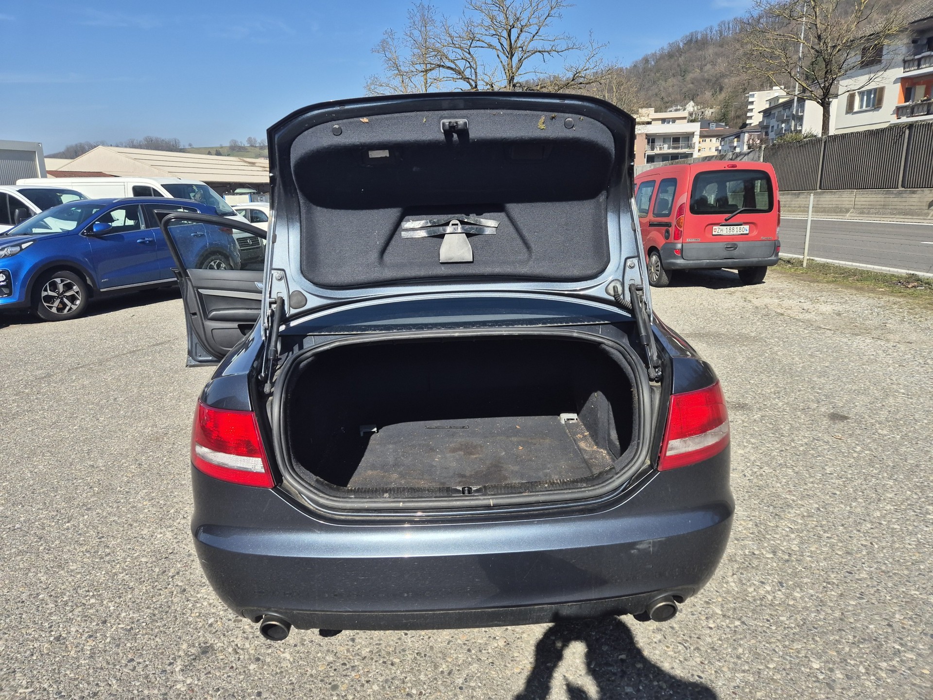 AUDI A6 2.4 V6-image-10