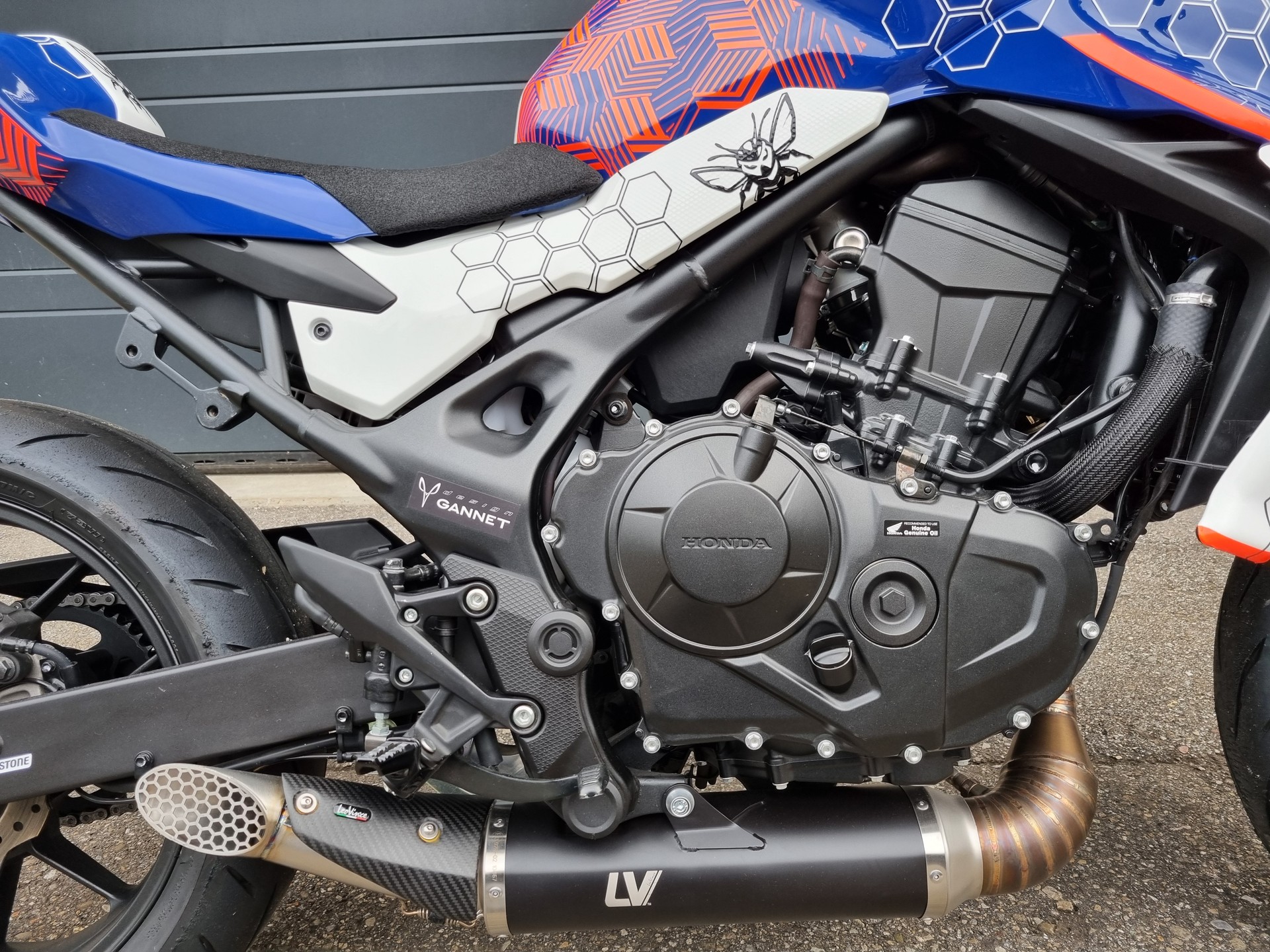 HONDA CB 750 Hornet-image-9