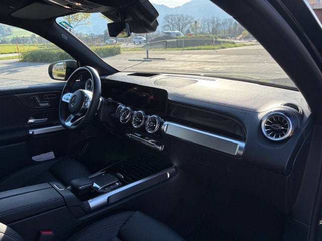 MERCEDES-BENZ GLB 220 d 4Matic AMG Line 8G-Tronic-image-7