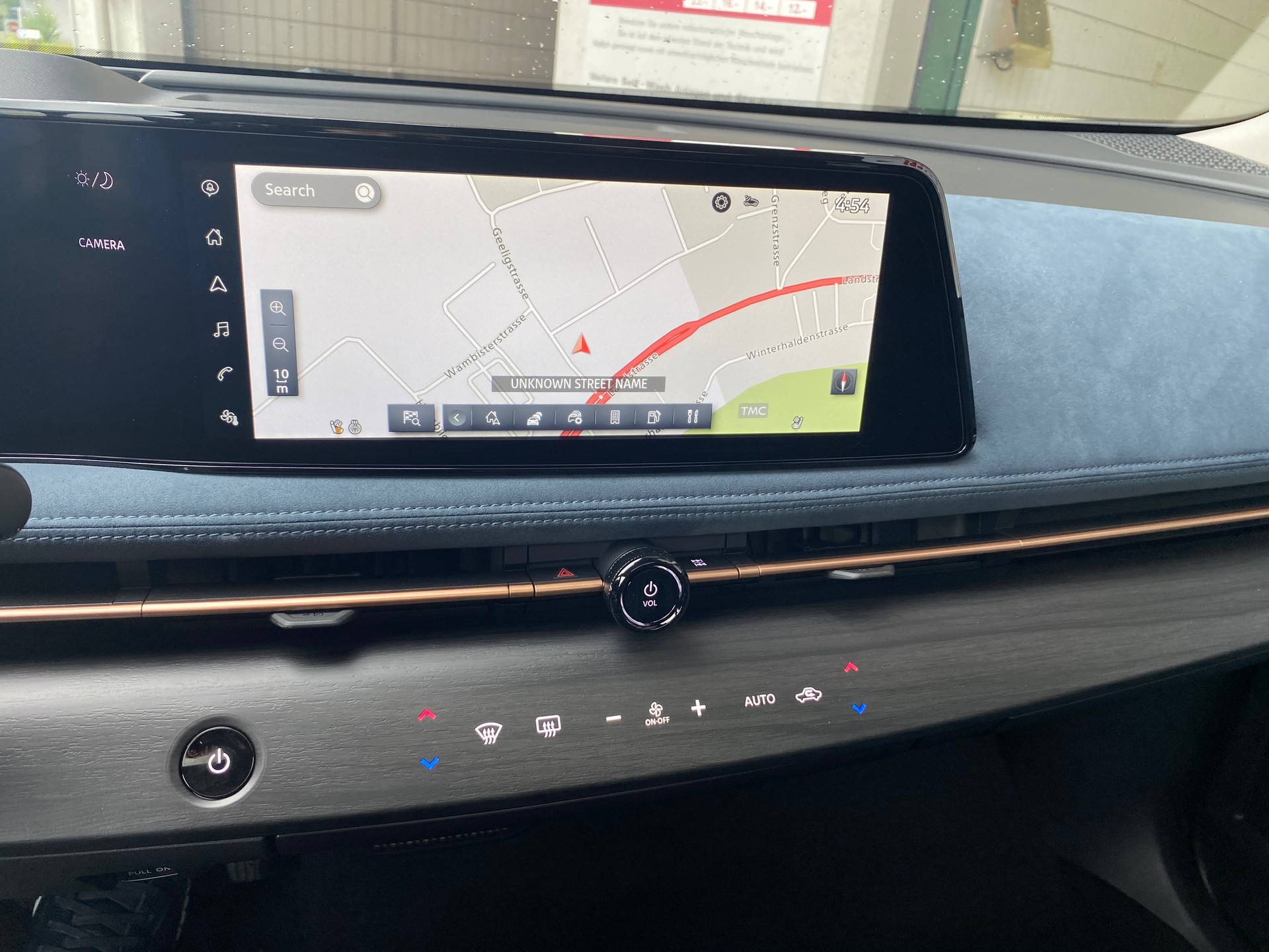 NISSAN Ariya 87 kWh e-4orce Evolve400 Allrad-image-12