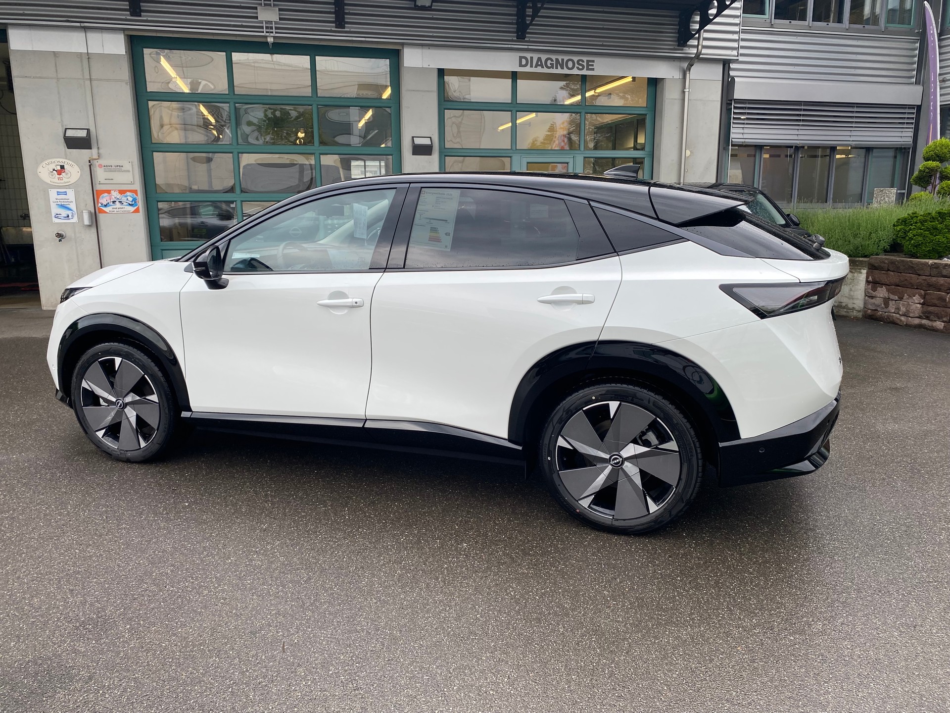 NISSAN Ariya 87 kWh e-4orce Evolve400 Allrad-image-8