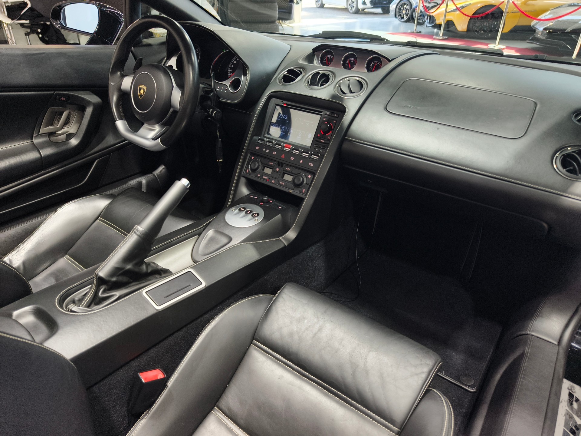 LAMBORGHINI Gallardo 5.0 V10 Spyder-image-10