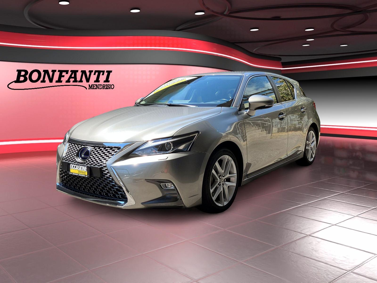 LEXUS CT 200h Comfort (Limousine)