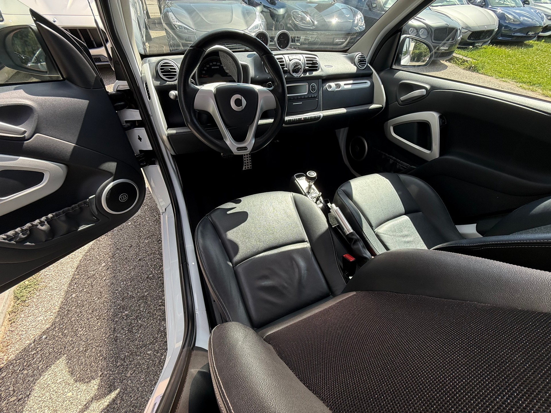 SMART fortwo Brabus Xclusive softouch-image-9