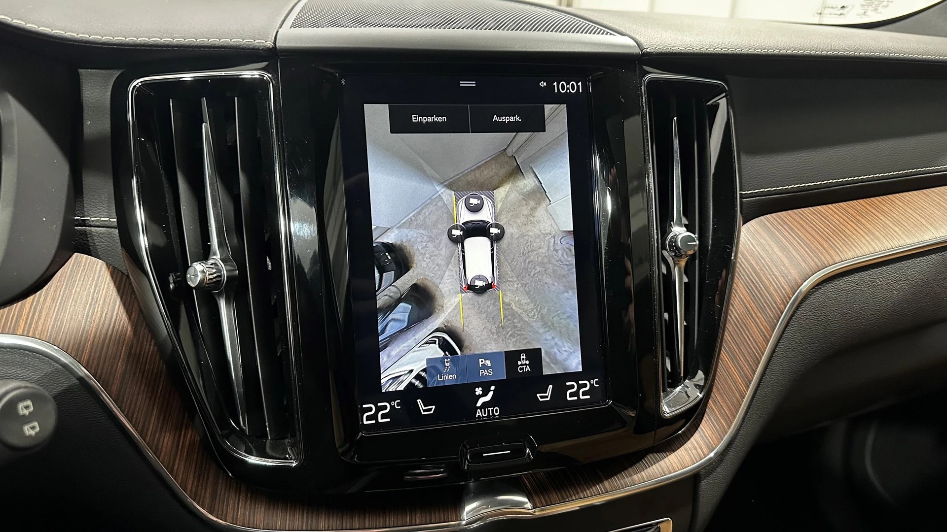 VOLVO XC60 T8 eAWD Inscription Geartronic-image-4