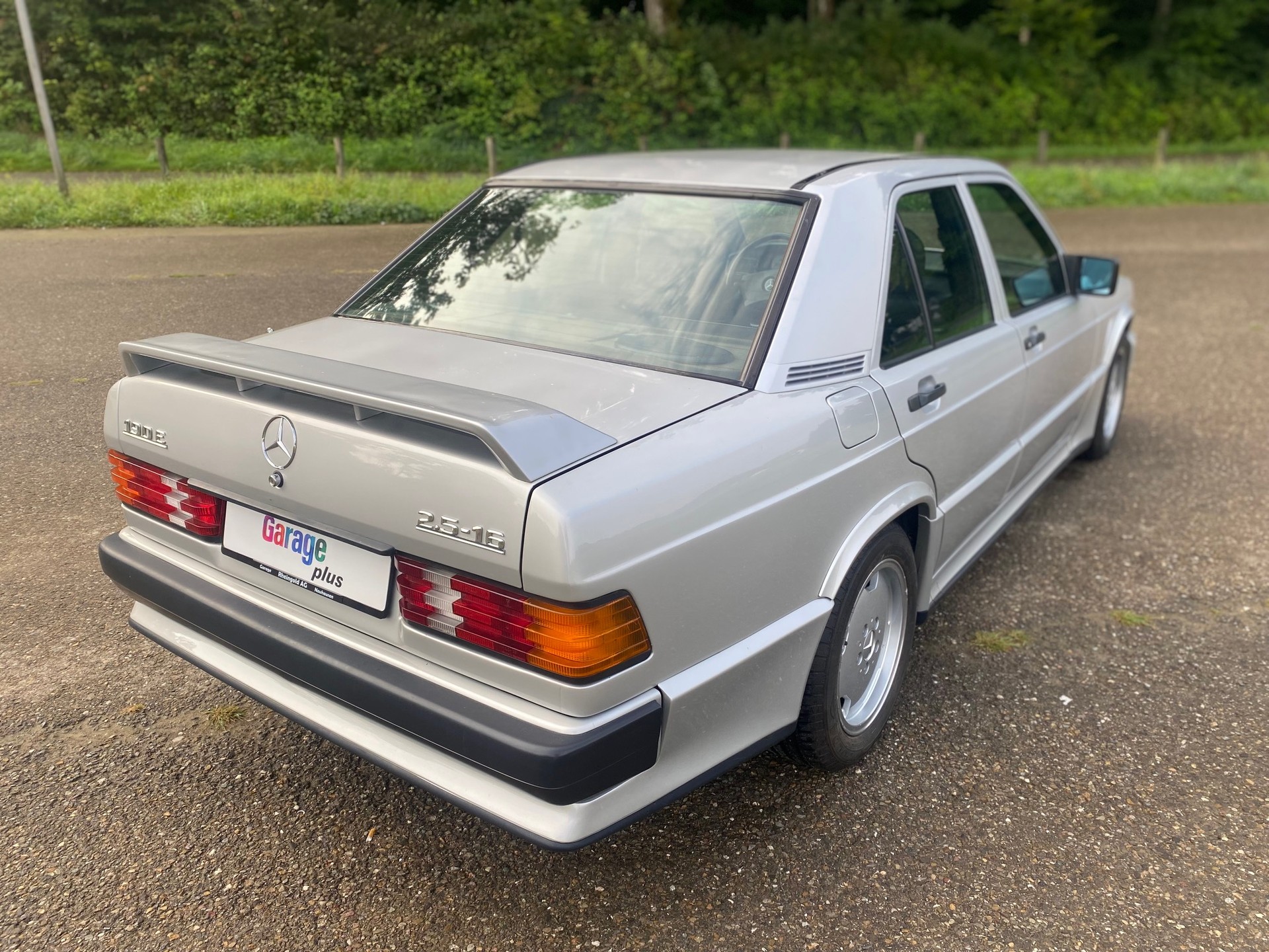 MERCEDES-BENZ 190 E 2.5-16 Automatic-image-4