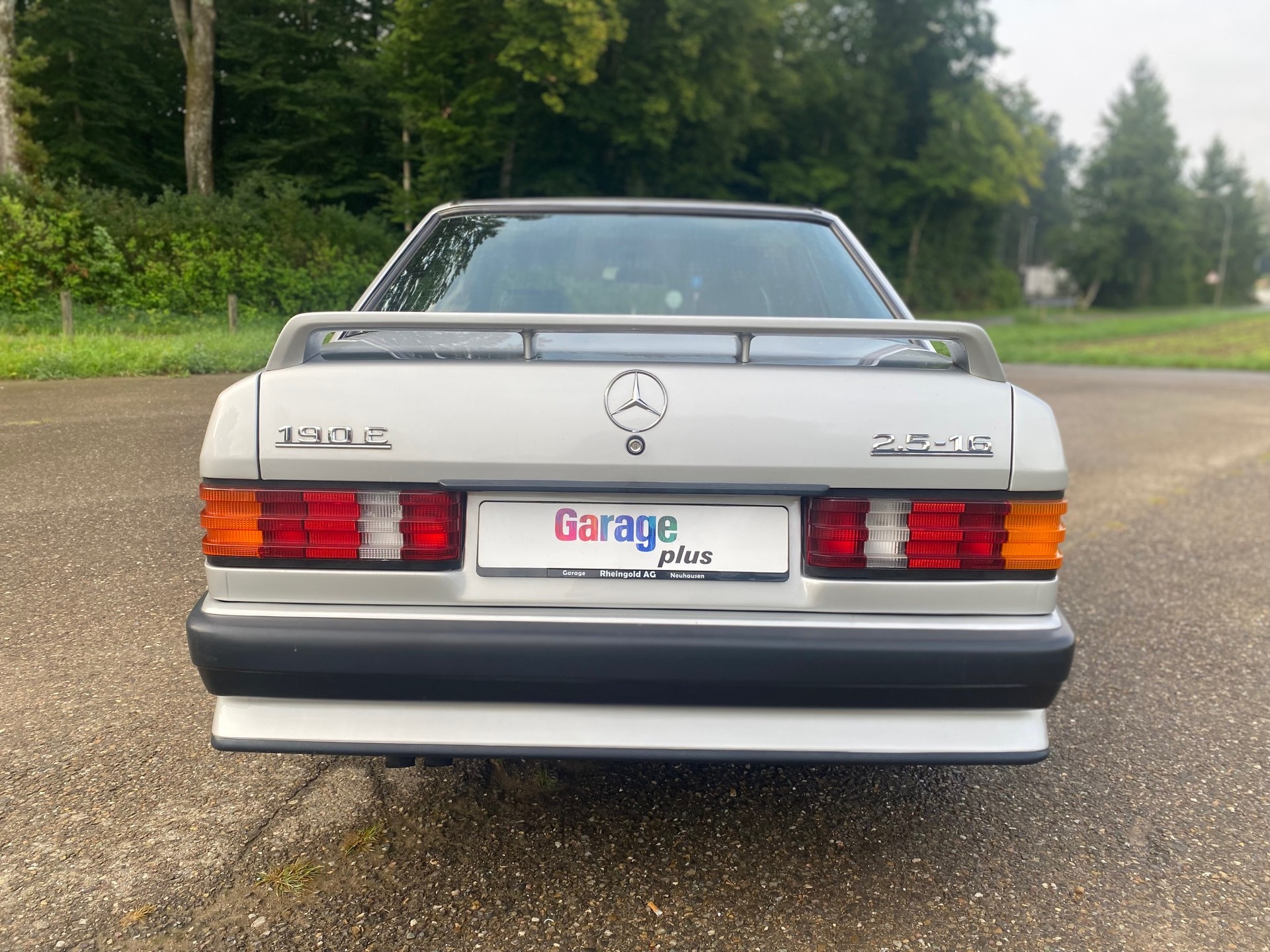 MERCEDES-BENZ 190 E 2.5-16 Automatic-showroom-element-3