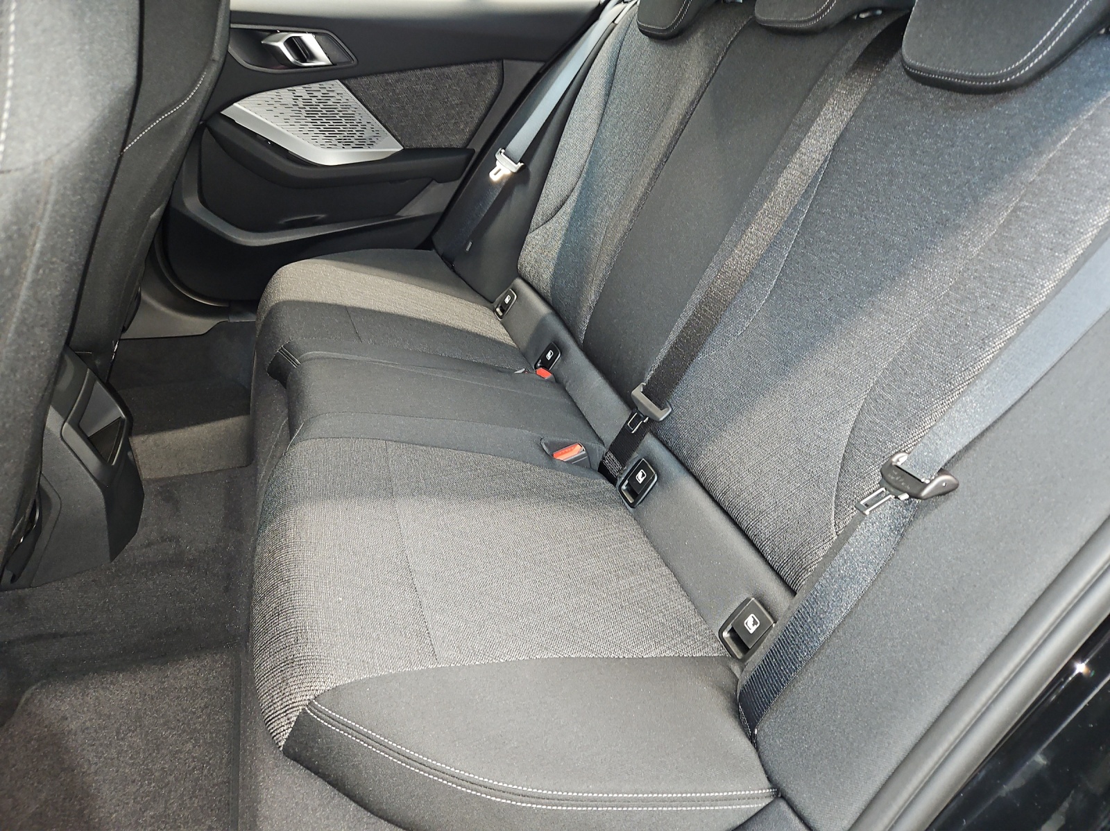 BMW 120 Steptronic-image-10