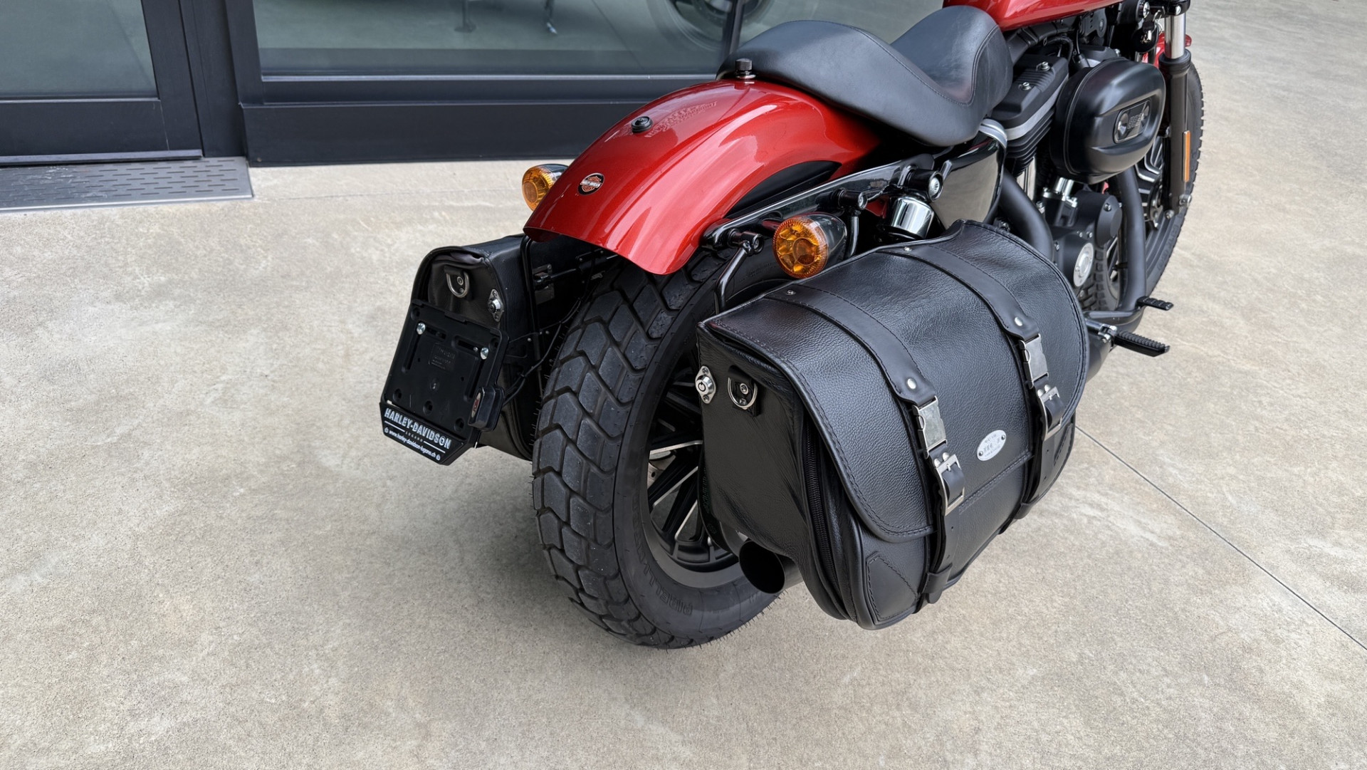 HARLEY-DAVIDSON XL 883 N Sportster Iron-image-4