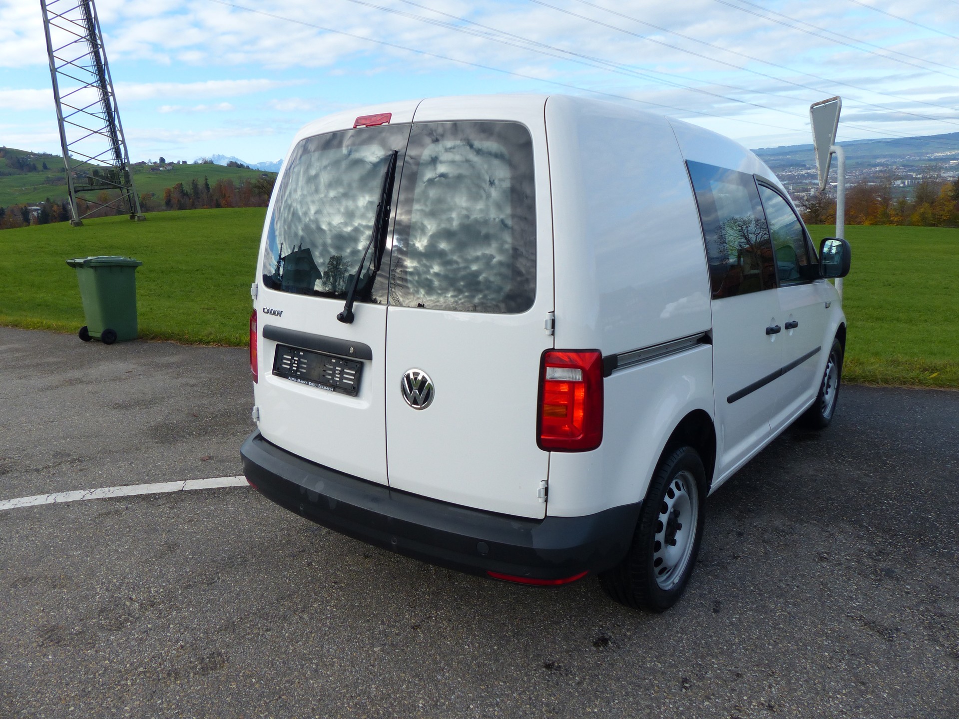 VW Caddy 2.0TDI BlueMotion Technology DSG-image-10