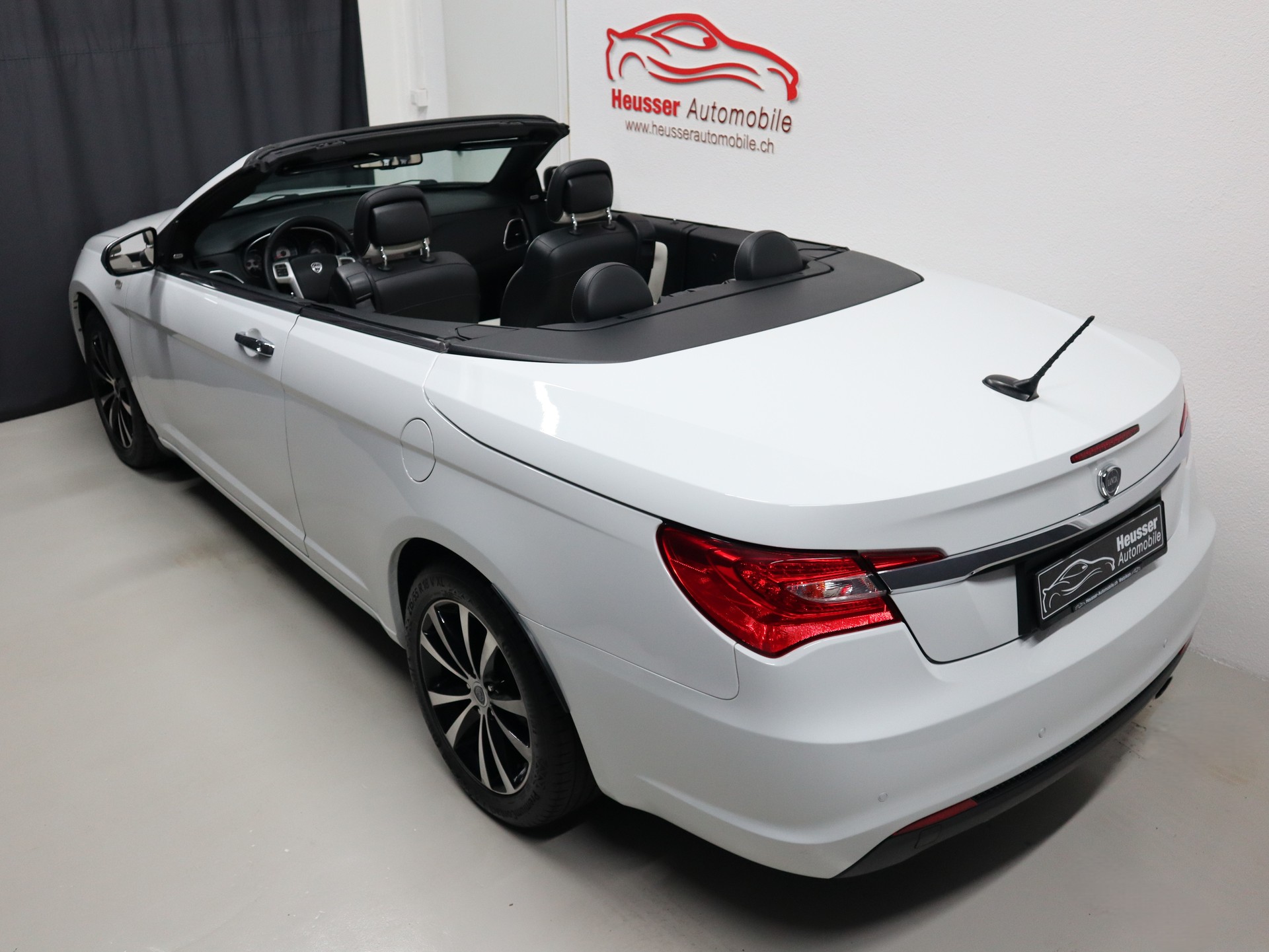LANCIA Flavia 2.4 Automatic - Navi - Leder - LED - 170 PS-image-5