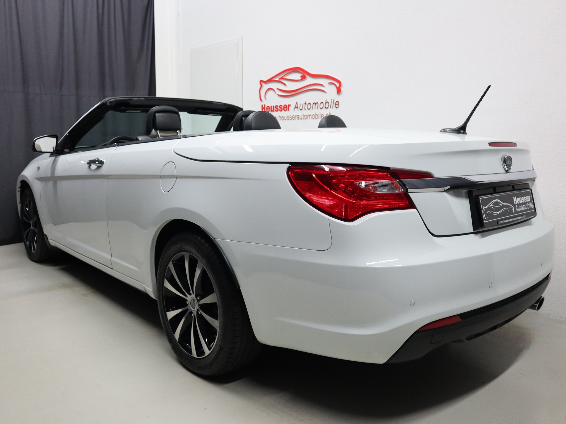 LANCIA Flavia 2.4 Automatic - Navi - Leder - LED - 170 PS-image-4