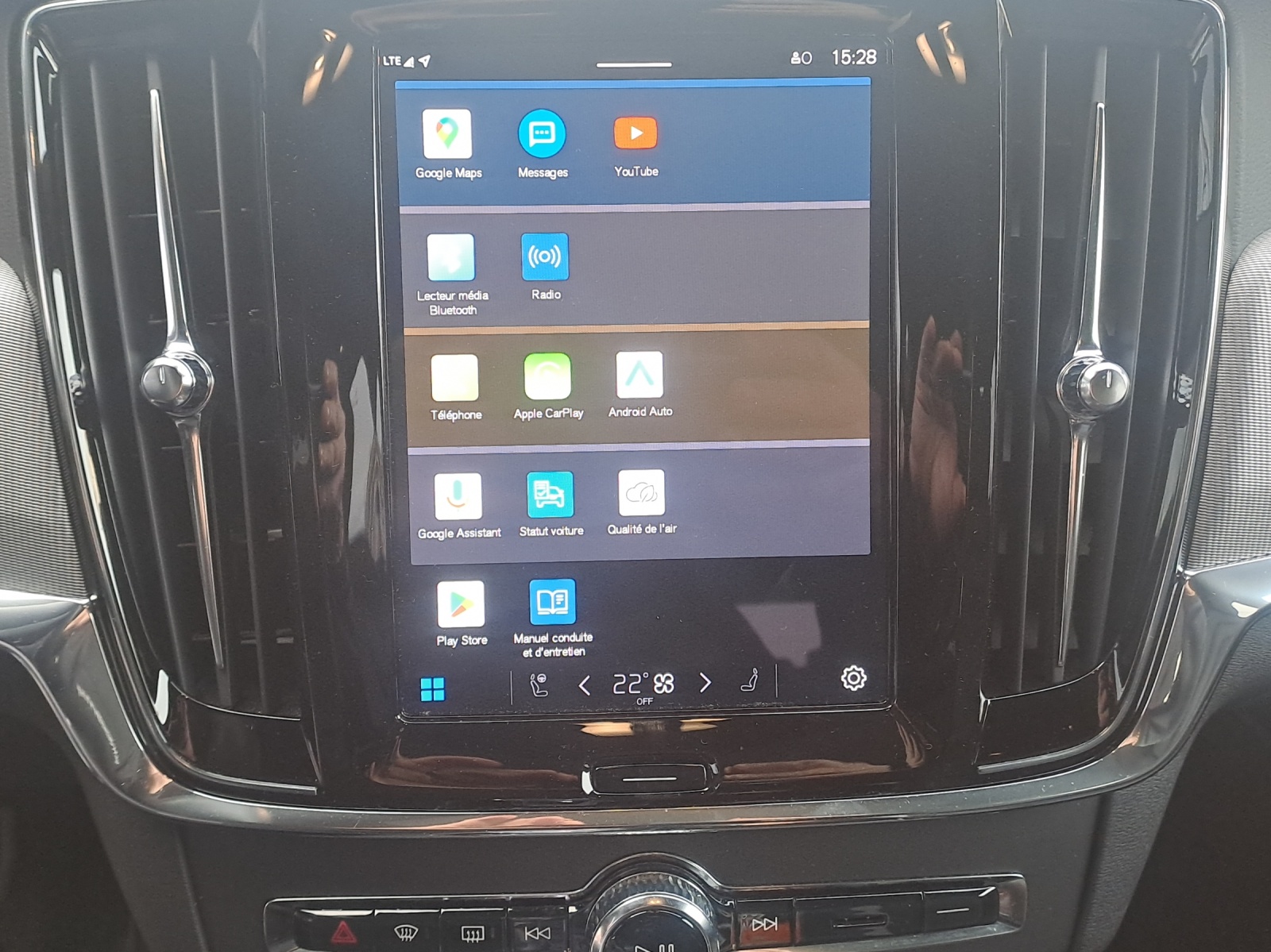 VOLVO V90 T8 eAWD Plug in Hybrid Ultimate Dark Geartronic-image-11