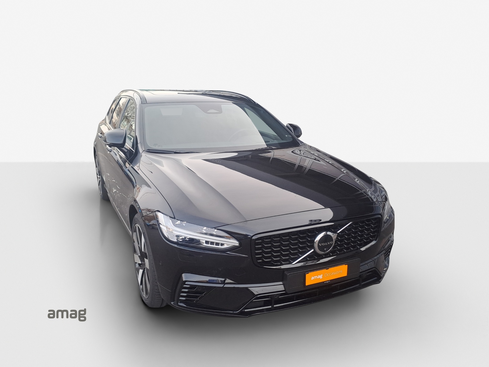 VOLVO V90 T8 eAWD Plug in Hybrid Ultimate Dark Geartronic-image-16