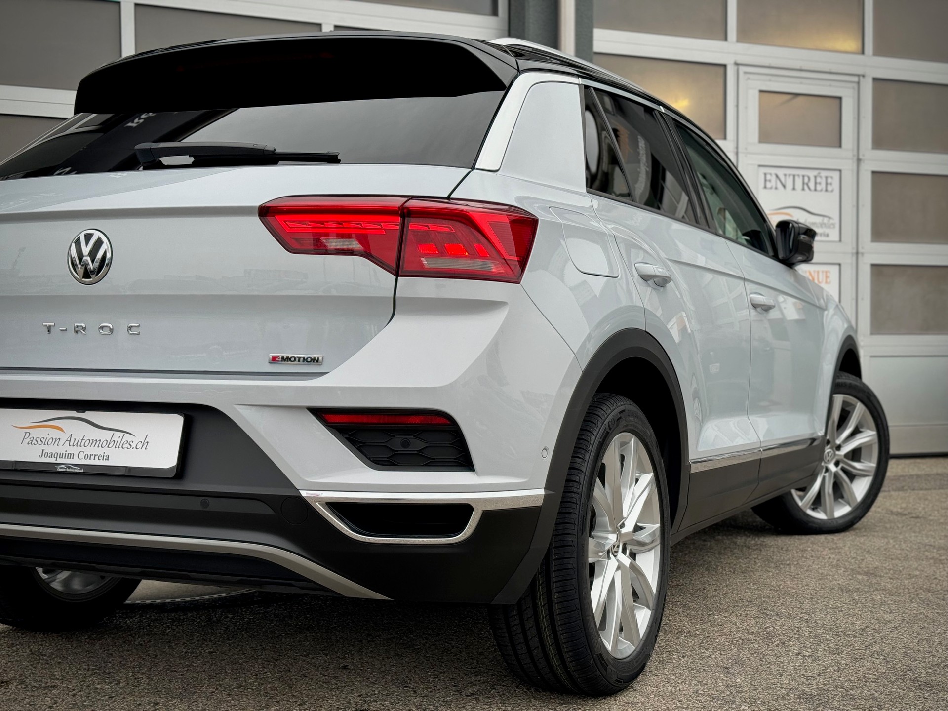 VW T-Roc 2.0 TSI Advance DSG 4Motion - Véhicule Suisse (CH)-image-3