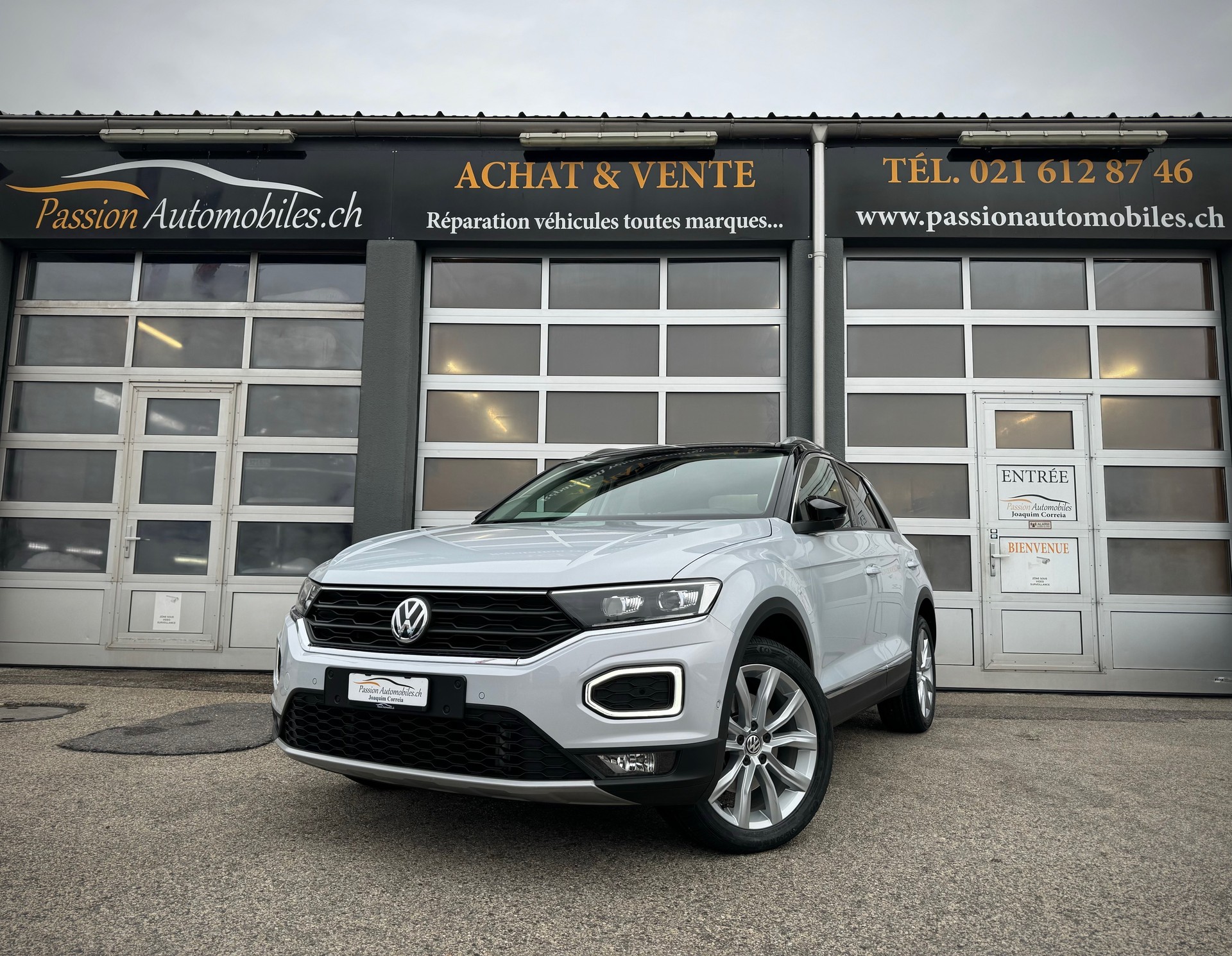 VW T-Roc 2.0 TSI Advance DSG 4Motion - Véhicule Suisse (CH)-image-15