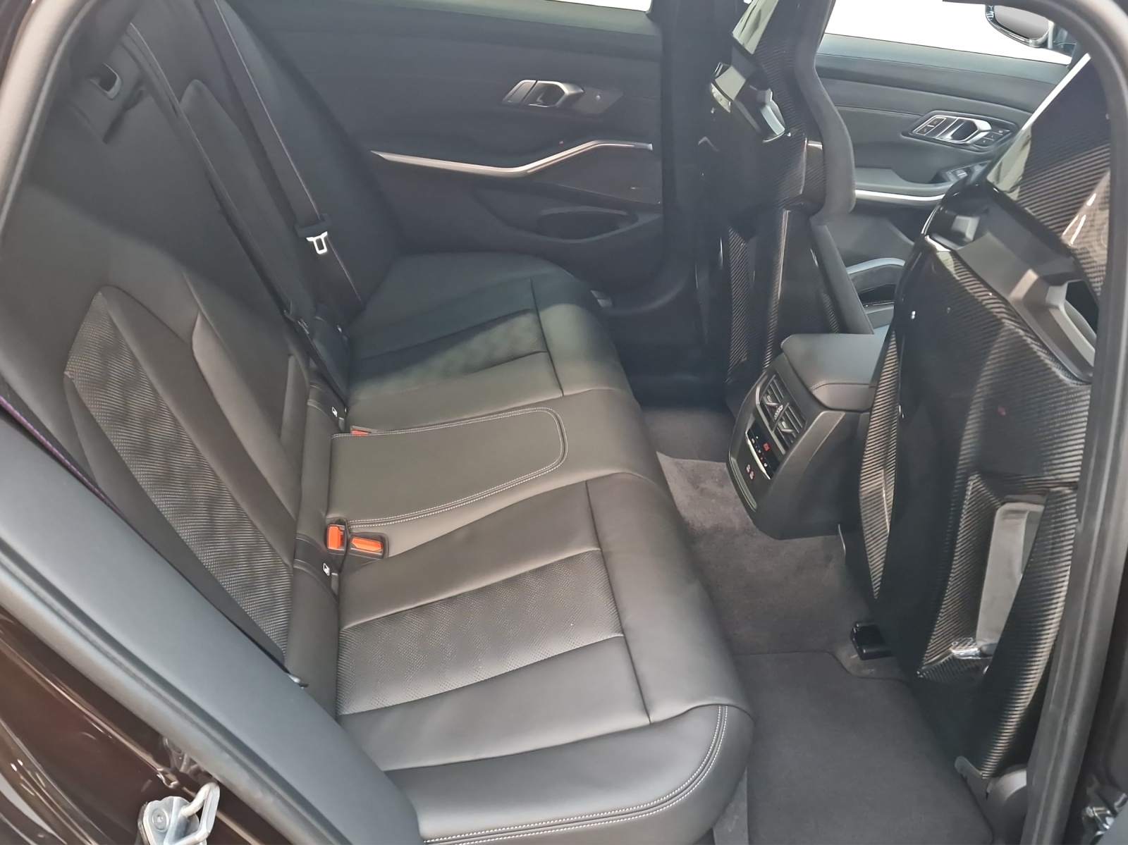 BMW M3 Touring xDrive Competition M-image-19