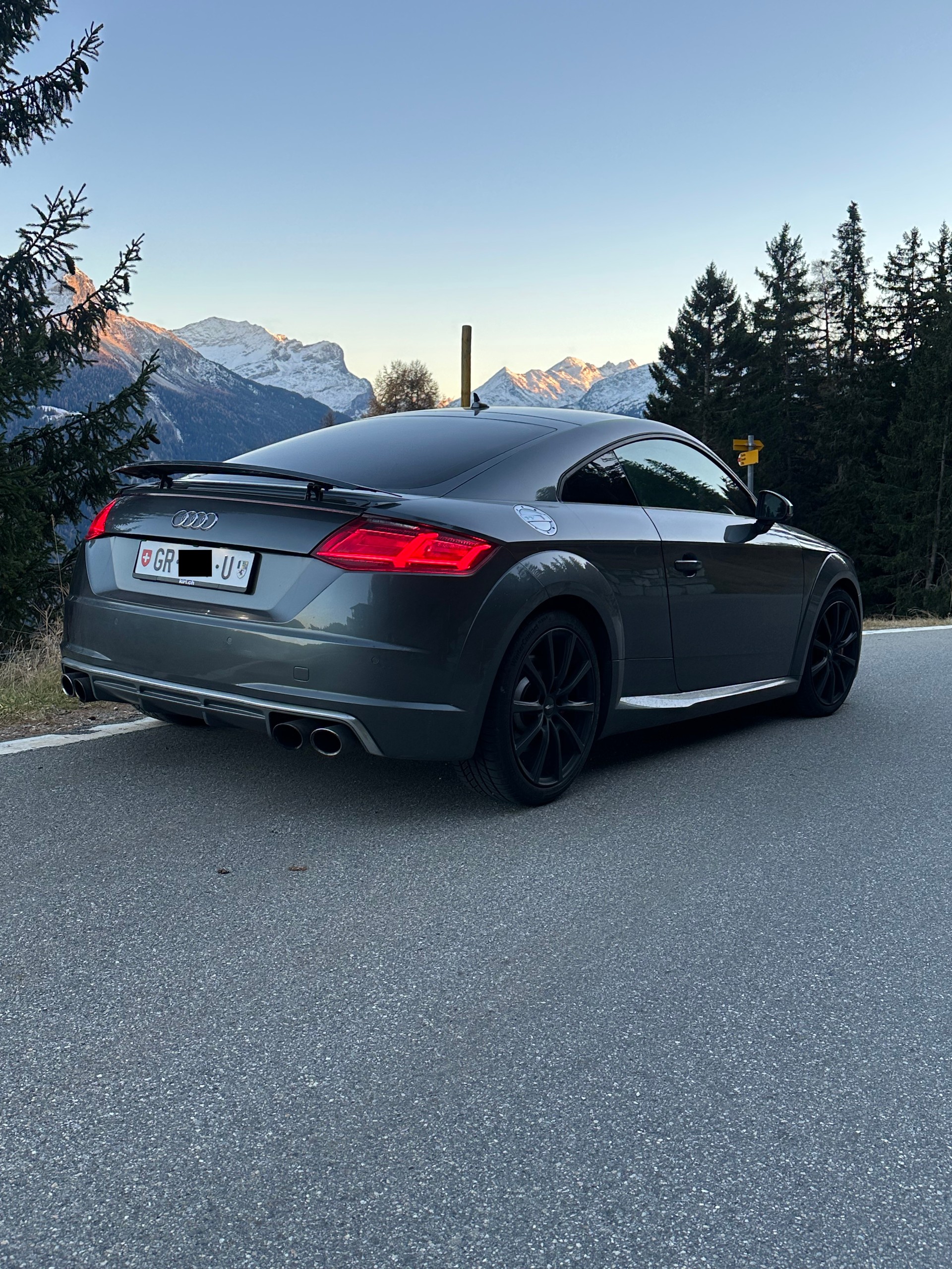 AUDI TTS Coupé 2.0 TFSI quattro S-tronic-image-2