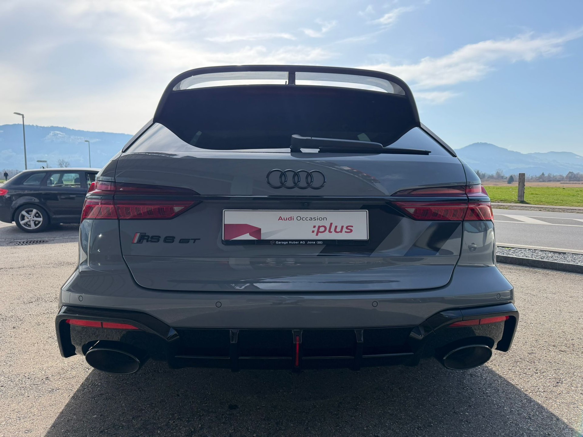 AUDI RS6 Avant 4.0 TFSI V8 Performance quattro-image-3