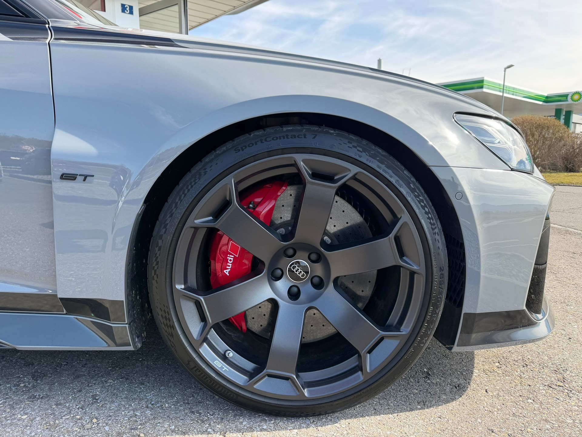 AUDI RS6 Avant 4.0 TFSI V8 Performance quattro-image-13