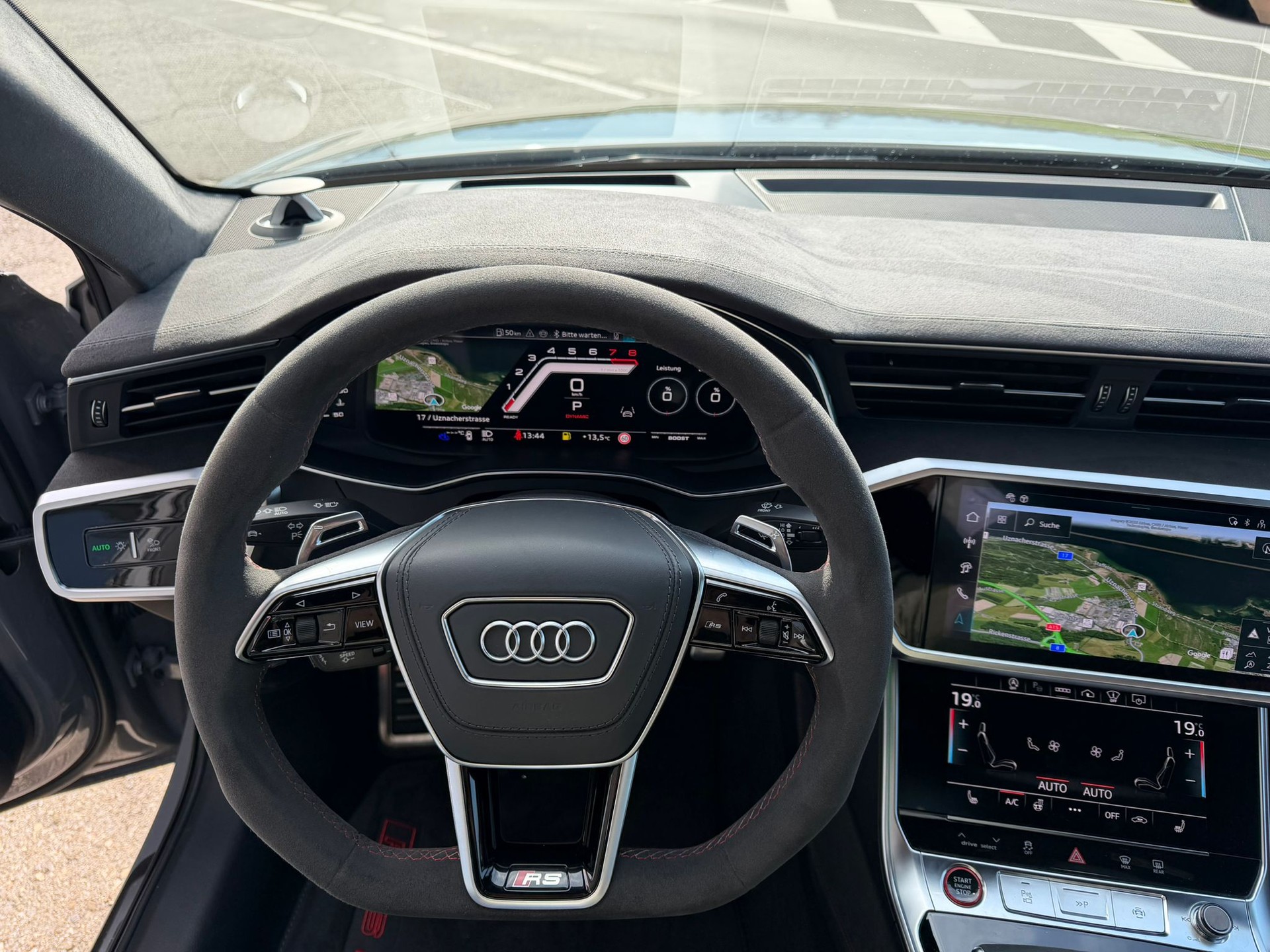 AUDI RS6 Avant 4.0 TFSI V8 Performance quattro-image-15