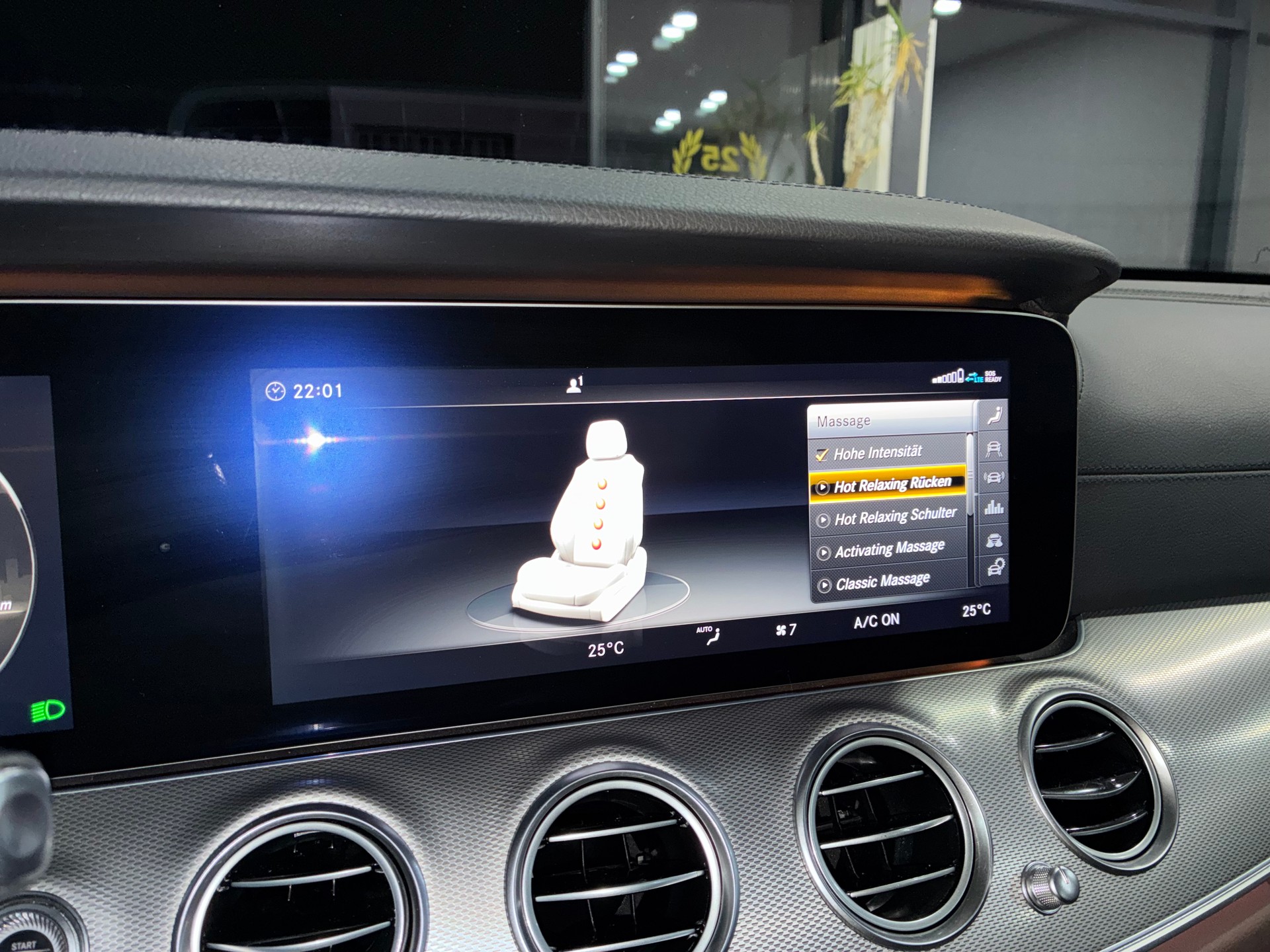 MERCEDES-BENZ E 43 AMG 4 Matic 9G-Tronic-image-15