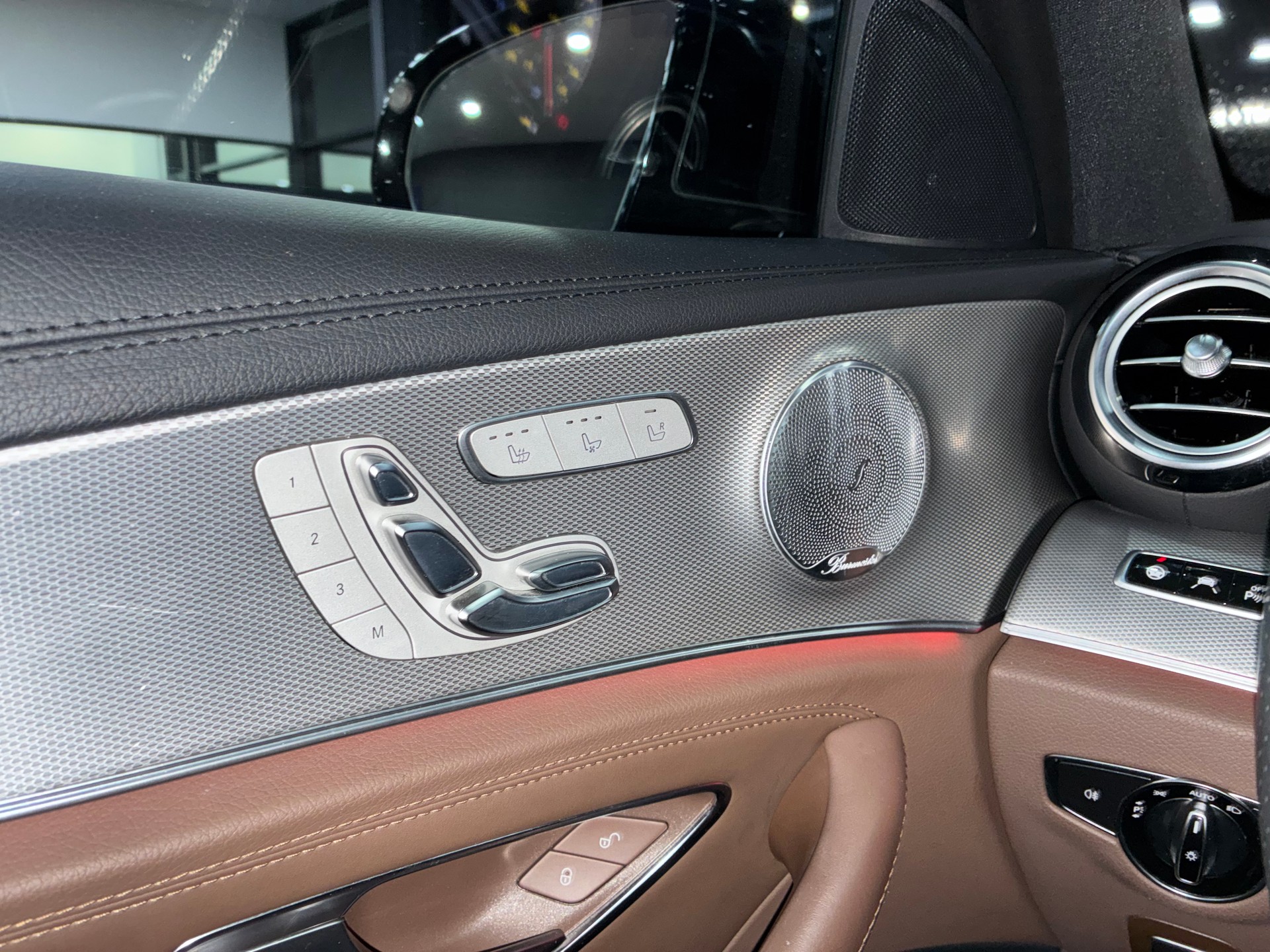 MERCEDES-BENZ E 43 AMG 4 Matic 9G-Tronic-image-13