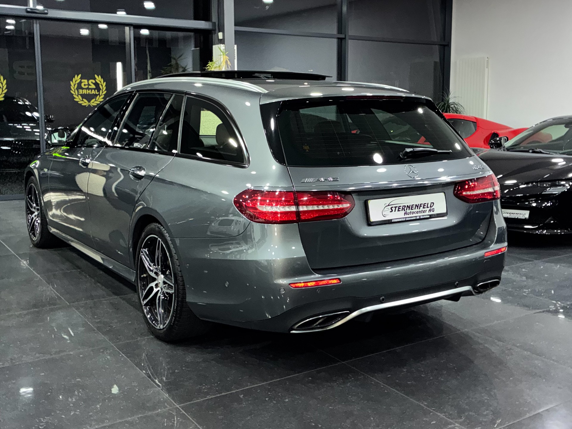 MERCEDES-BENZ E 43 AMG 4 Matic 9G-Tronic-image-5
