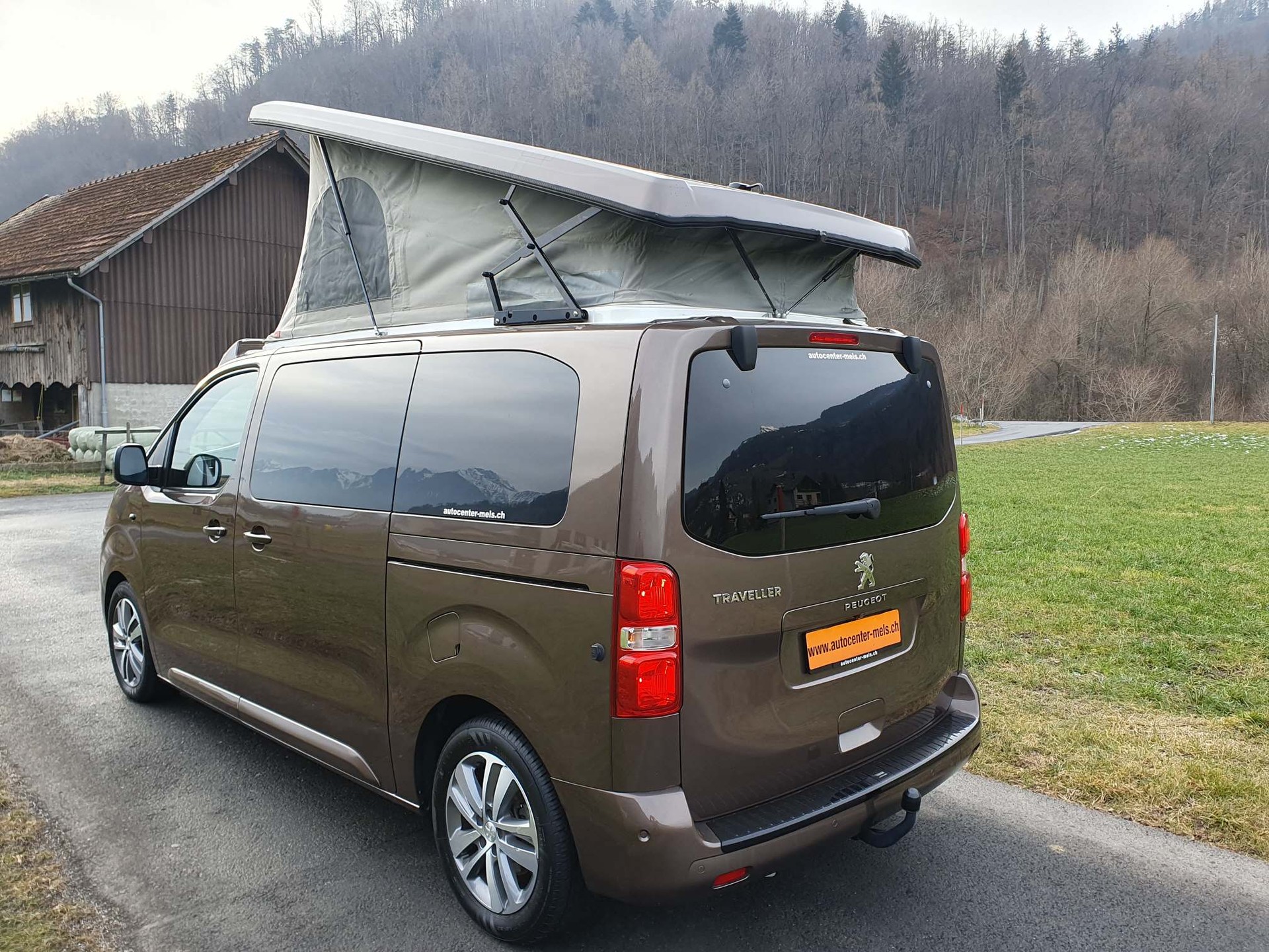 PEUGEOT Boxer Bravia Swan 495 140 PS EAT-image-4